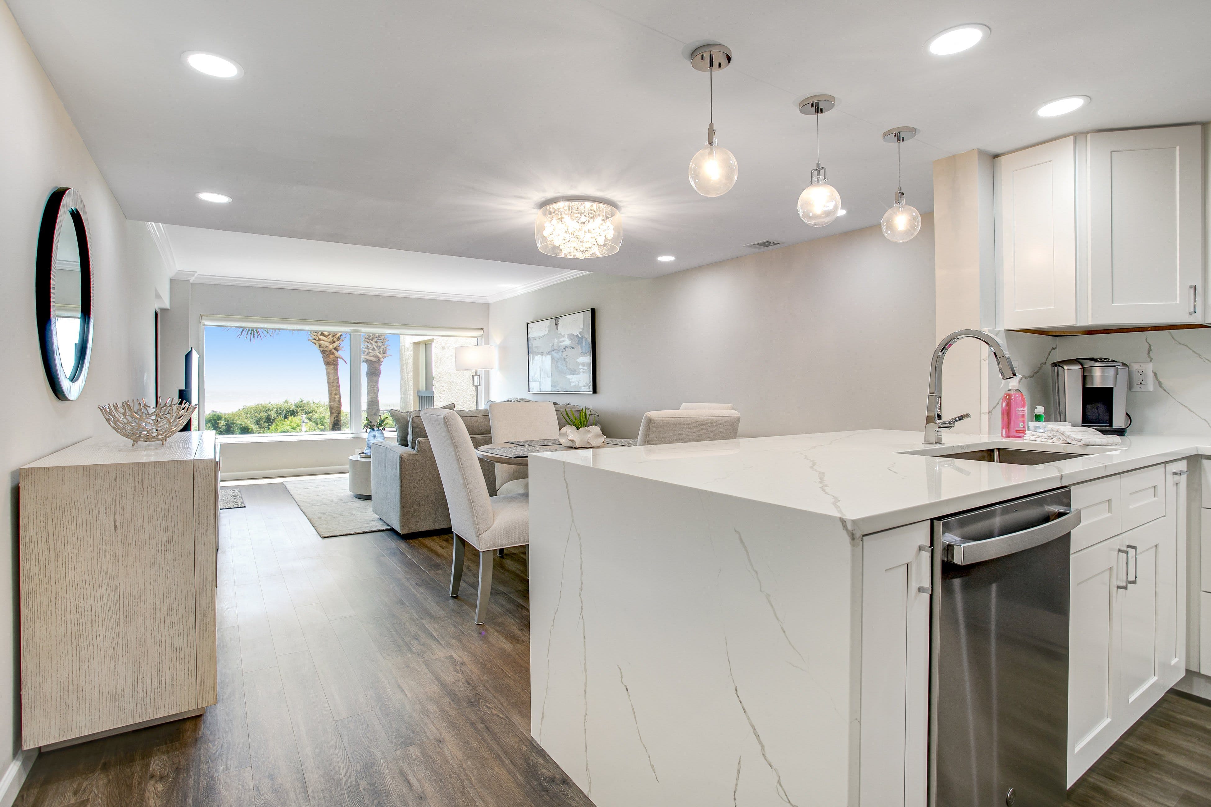 B120 Amelia Surf and Racquet