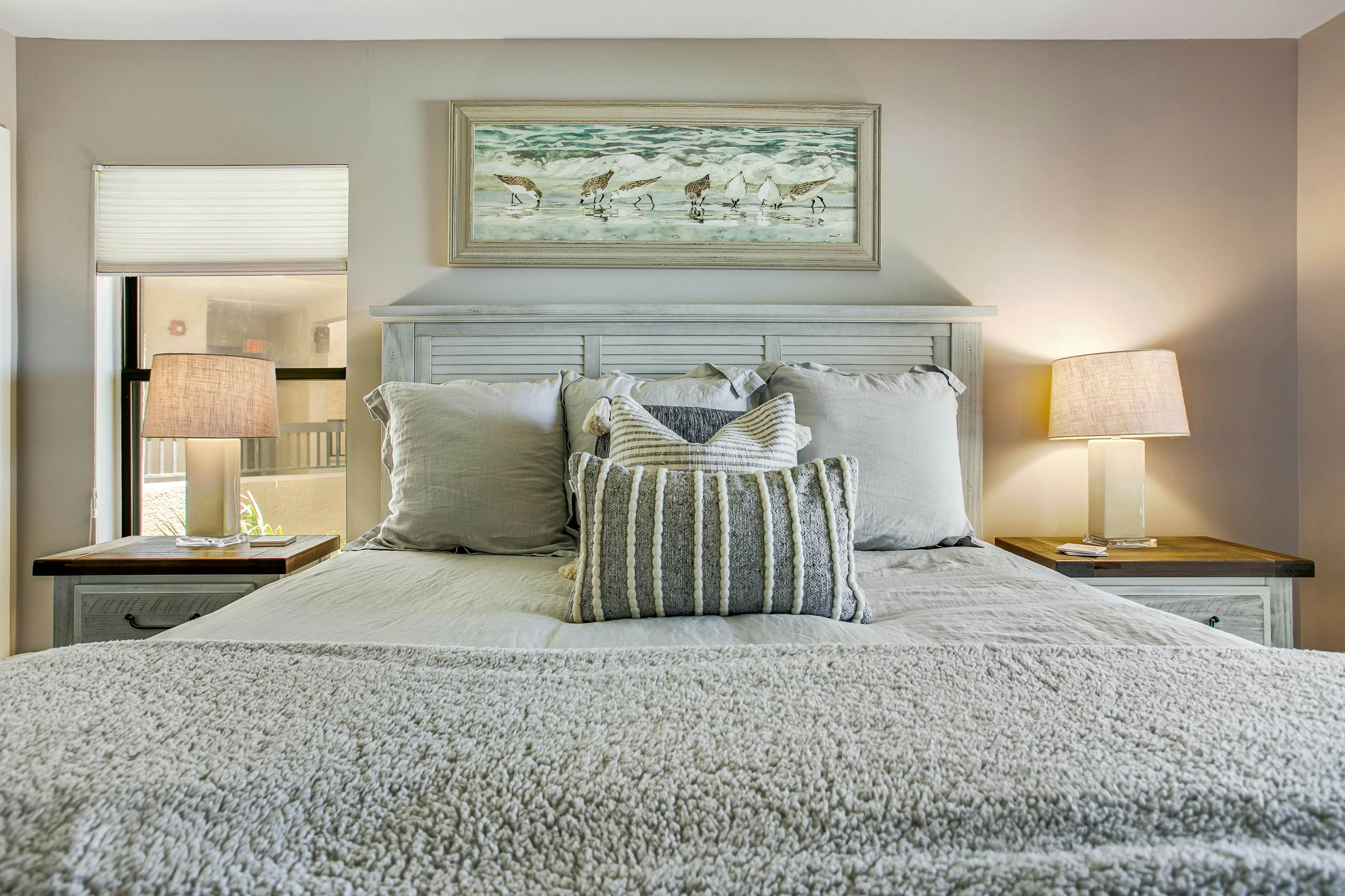 B120 Amelia Surf and Racquet