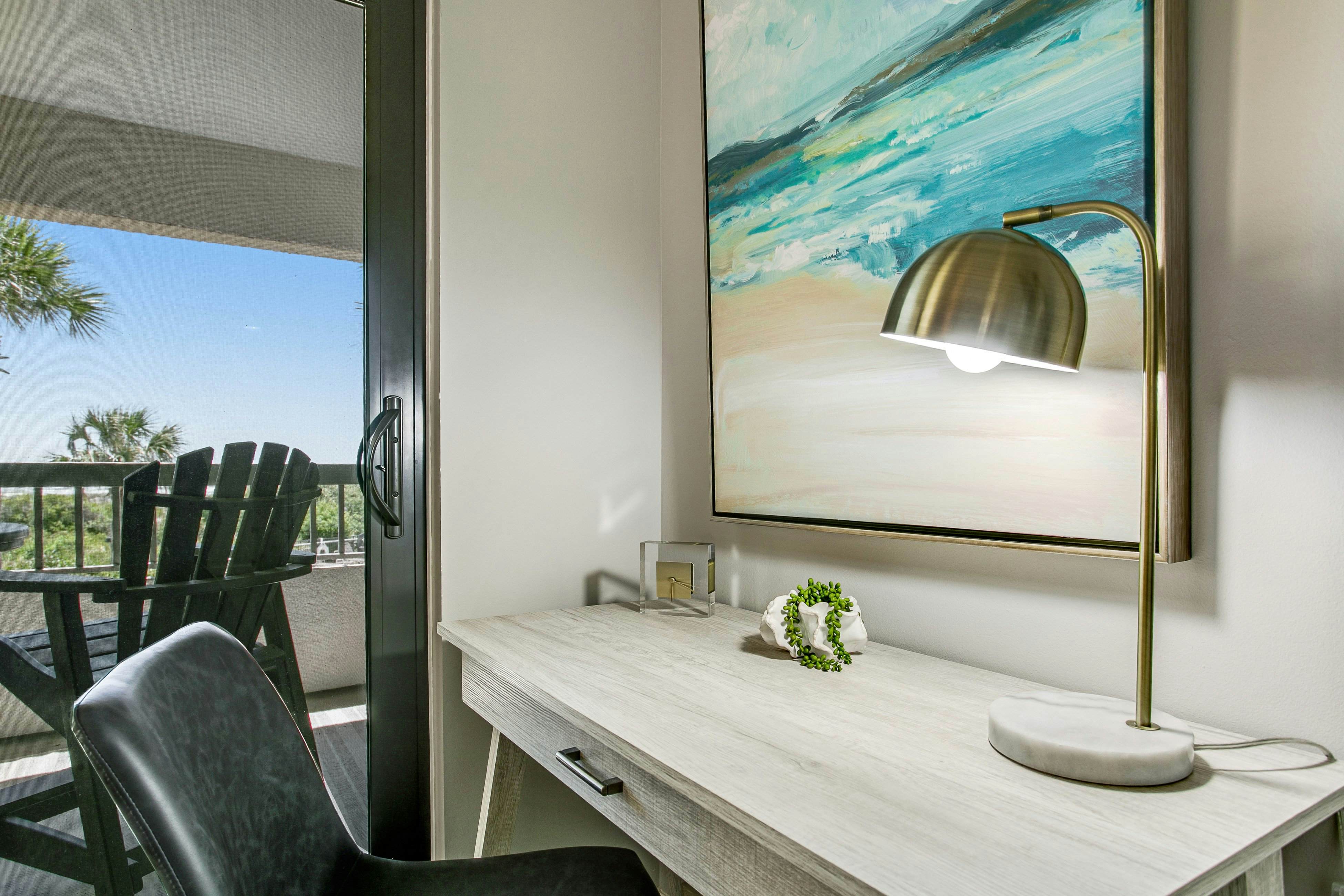 B120 Amelia Surf and Racquet