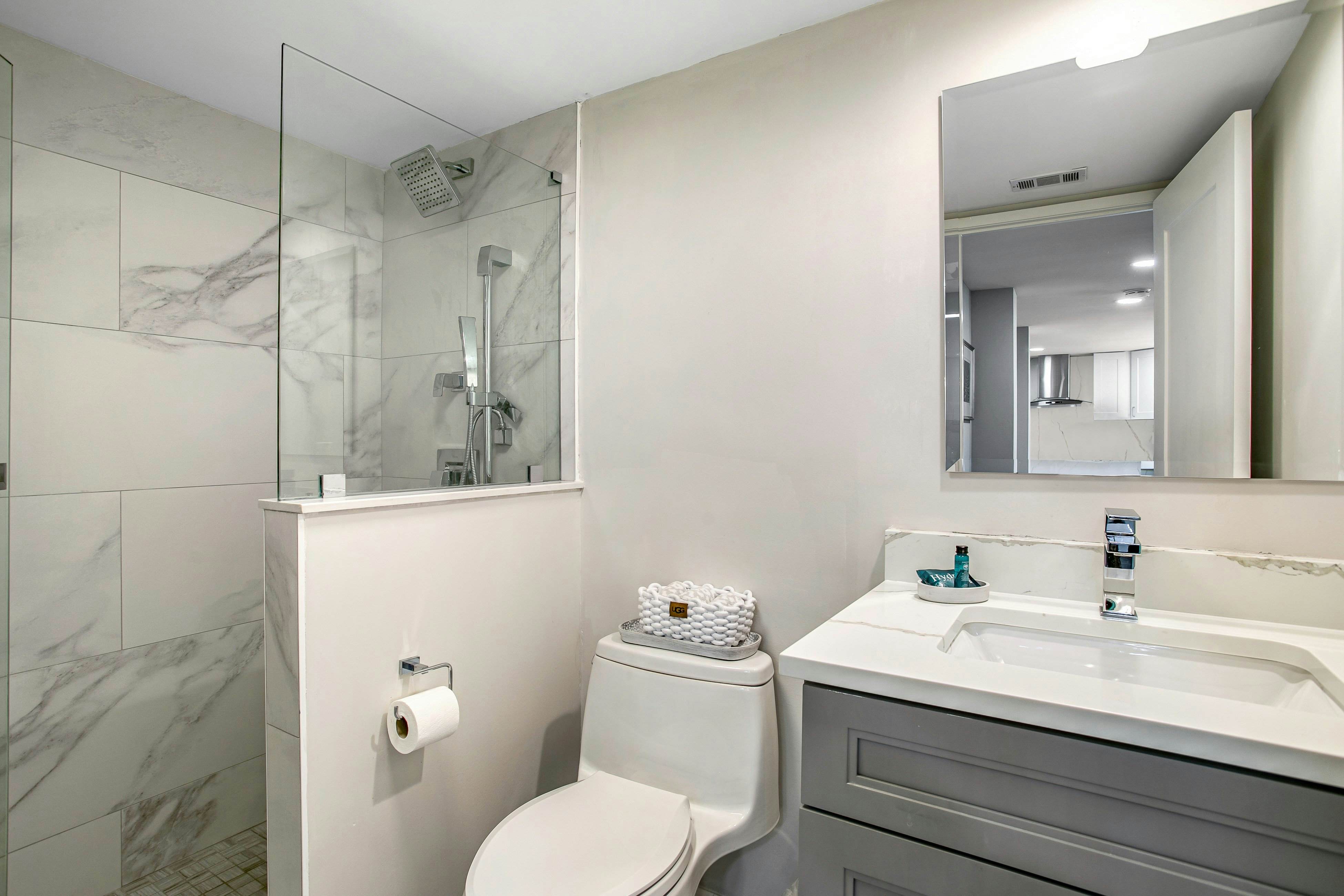 B120 Amelia Surf and Racquet