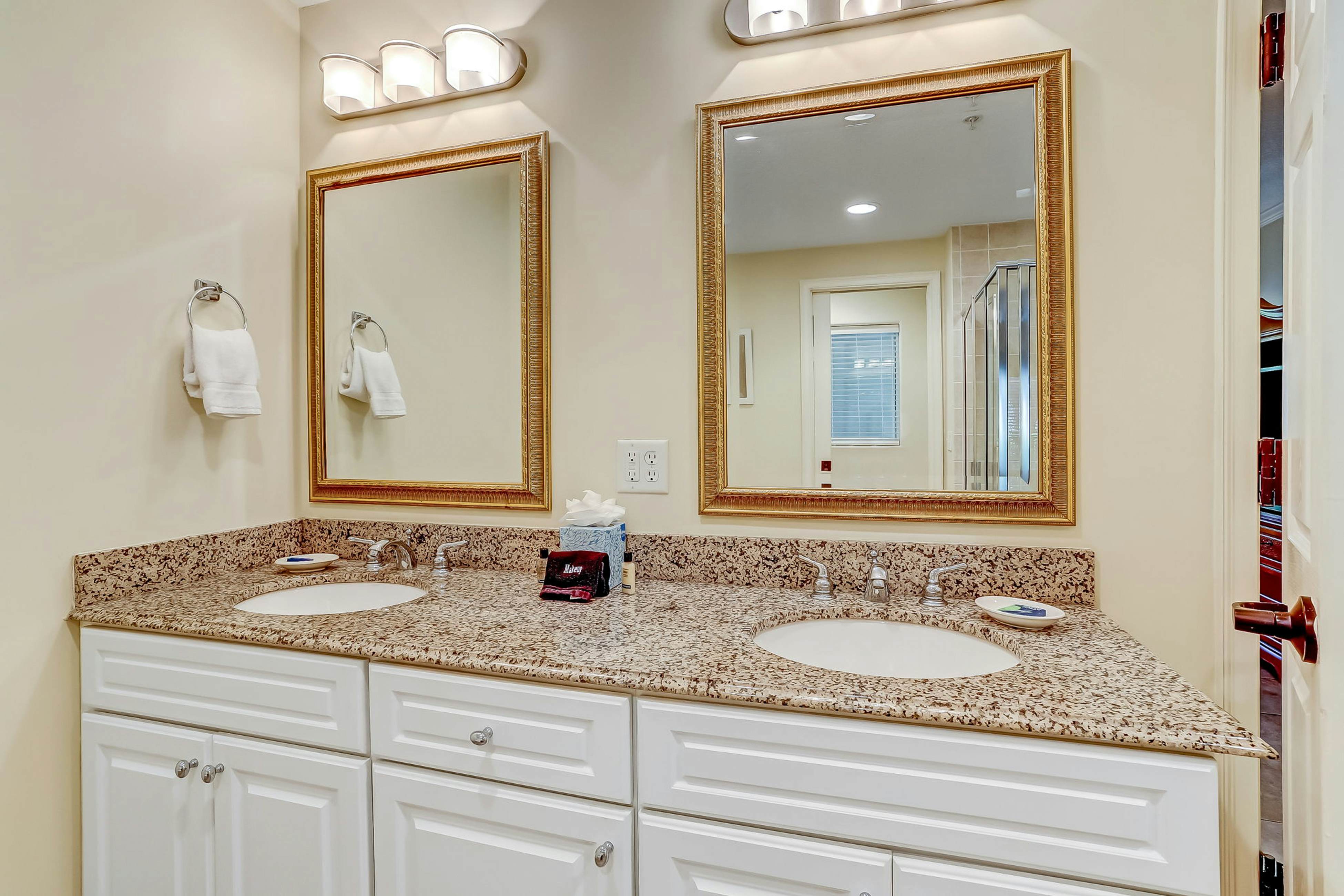 2509-10 Tennis Villas