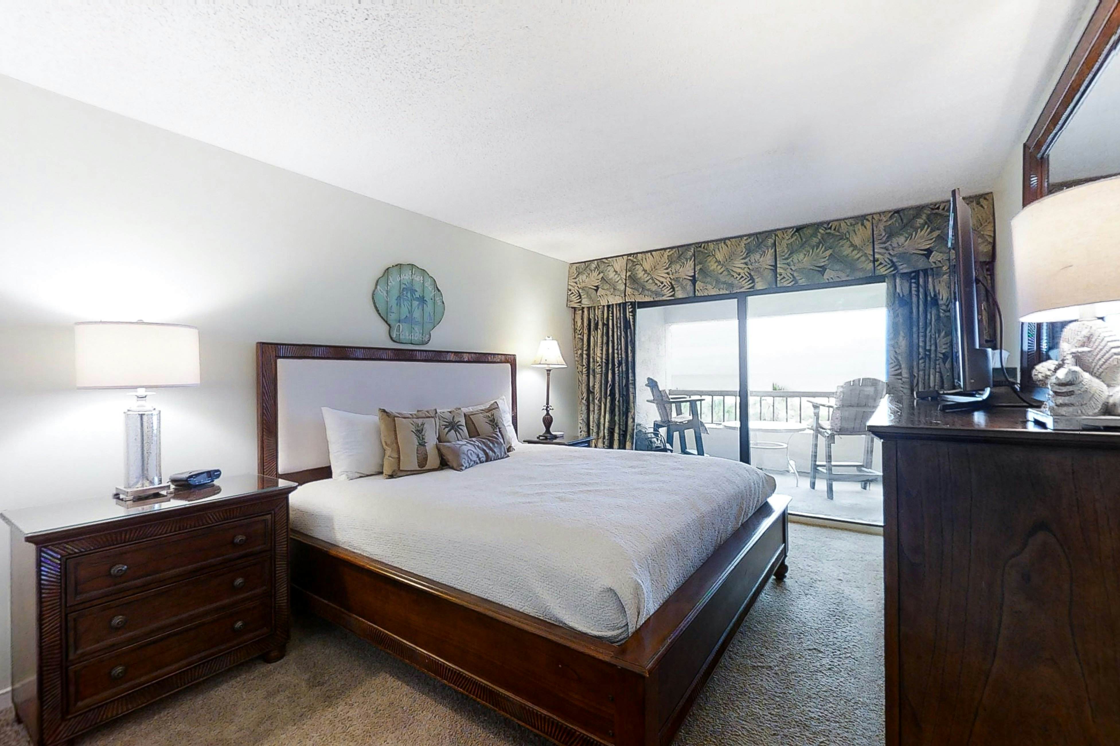 A116 Amelia Surf and Racquet