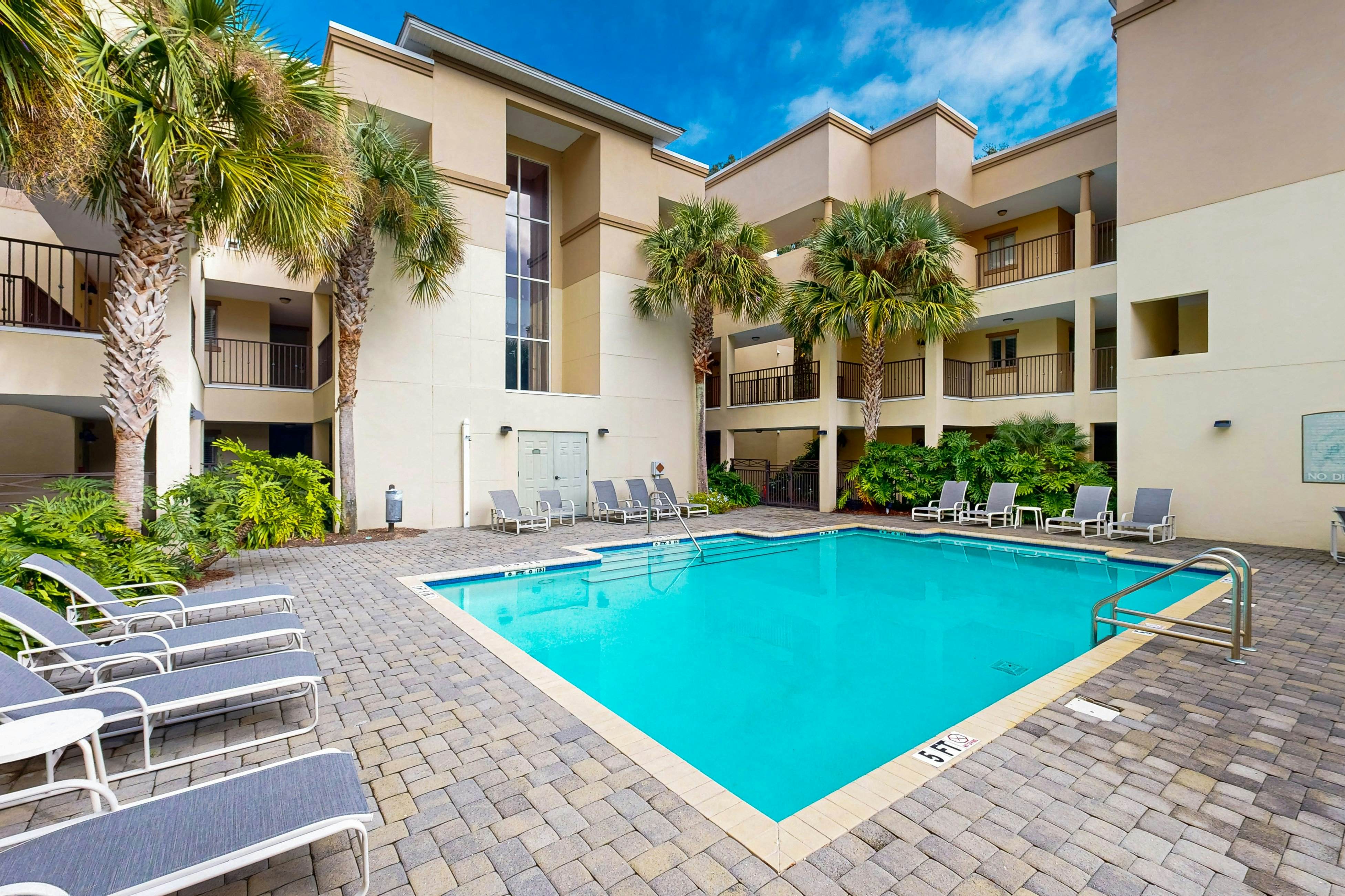 2519-20 Tennis Villas