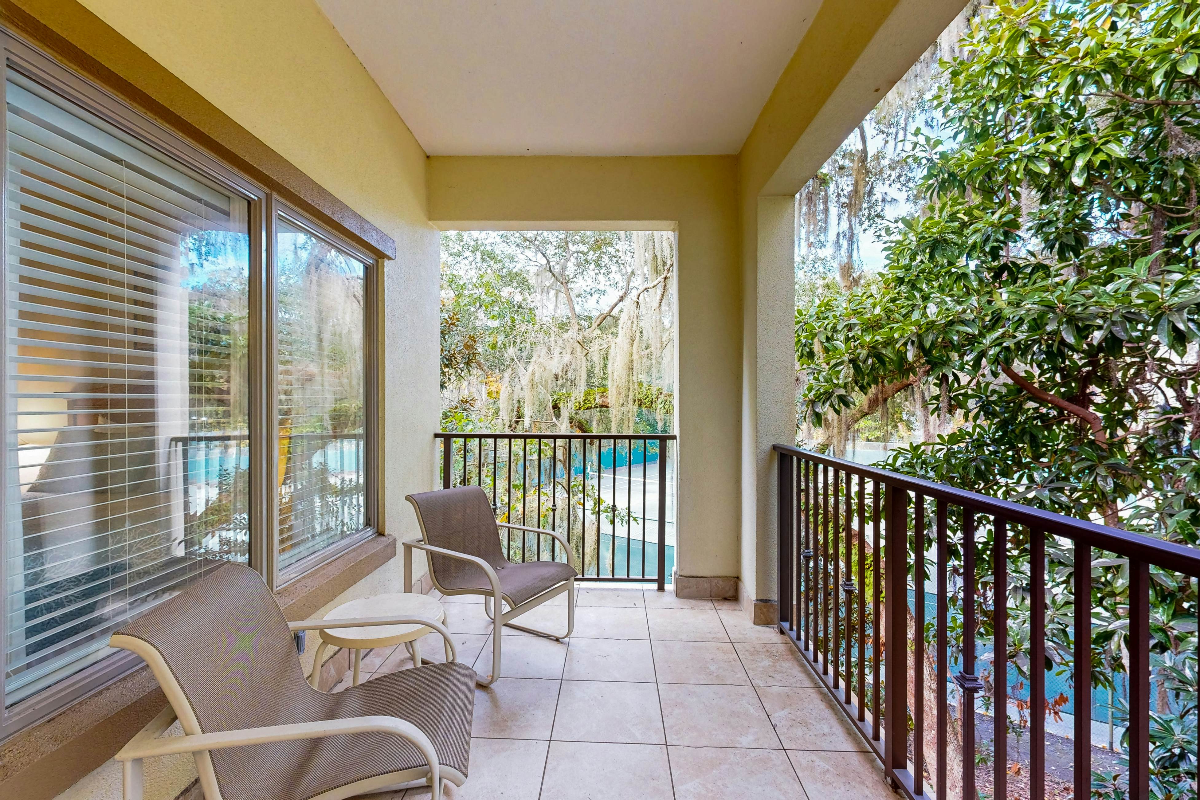 2519-20 Tennis Villas