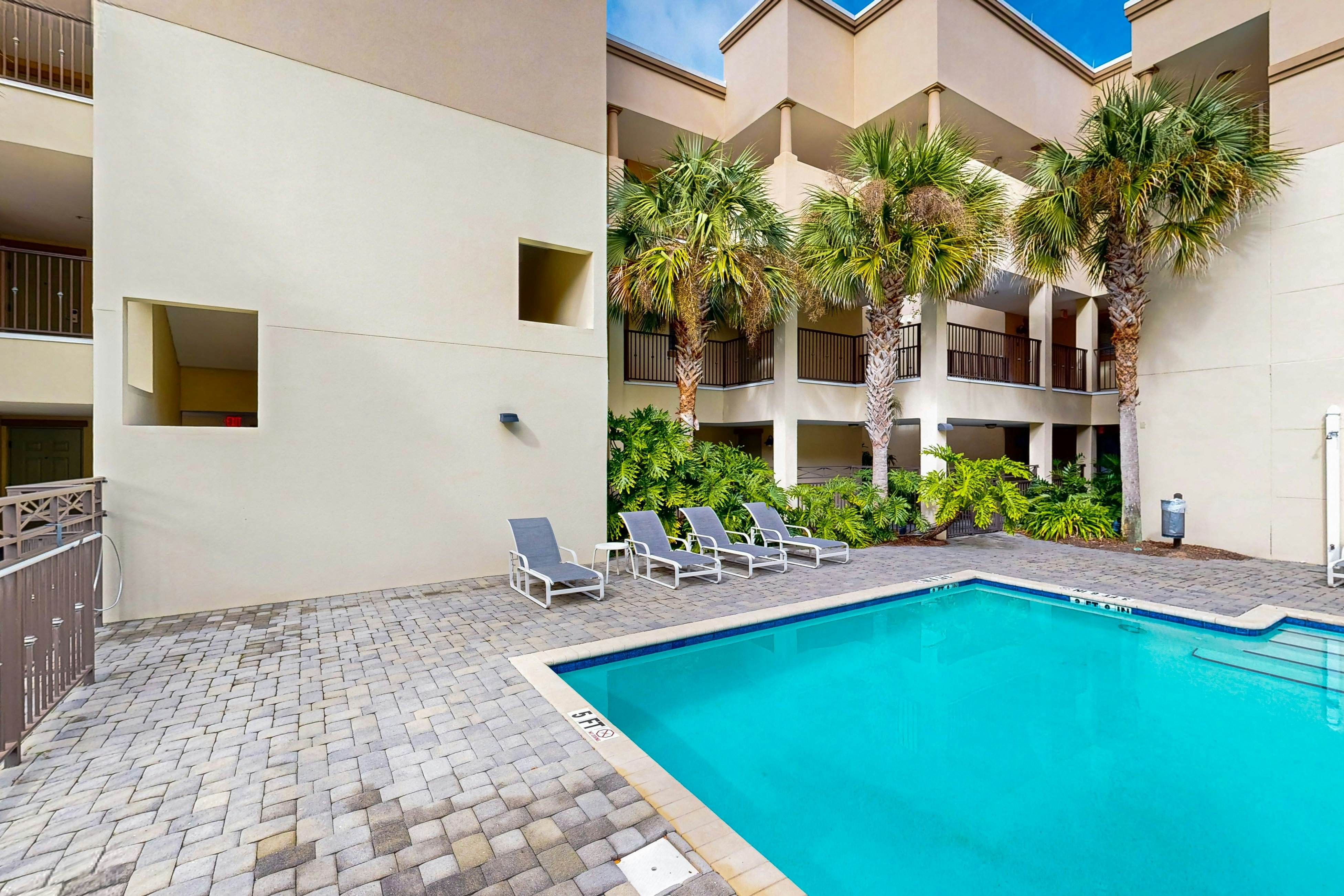 2519-20 Tennis Villas