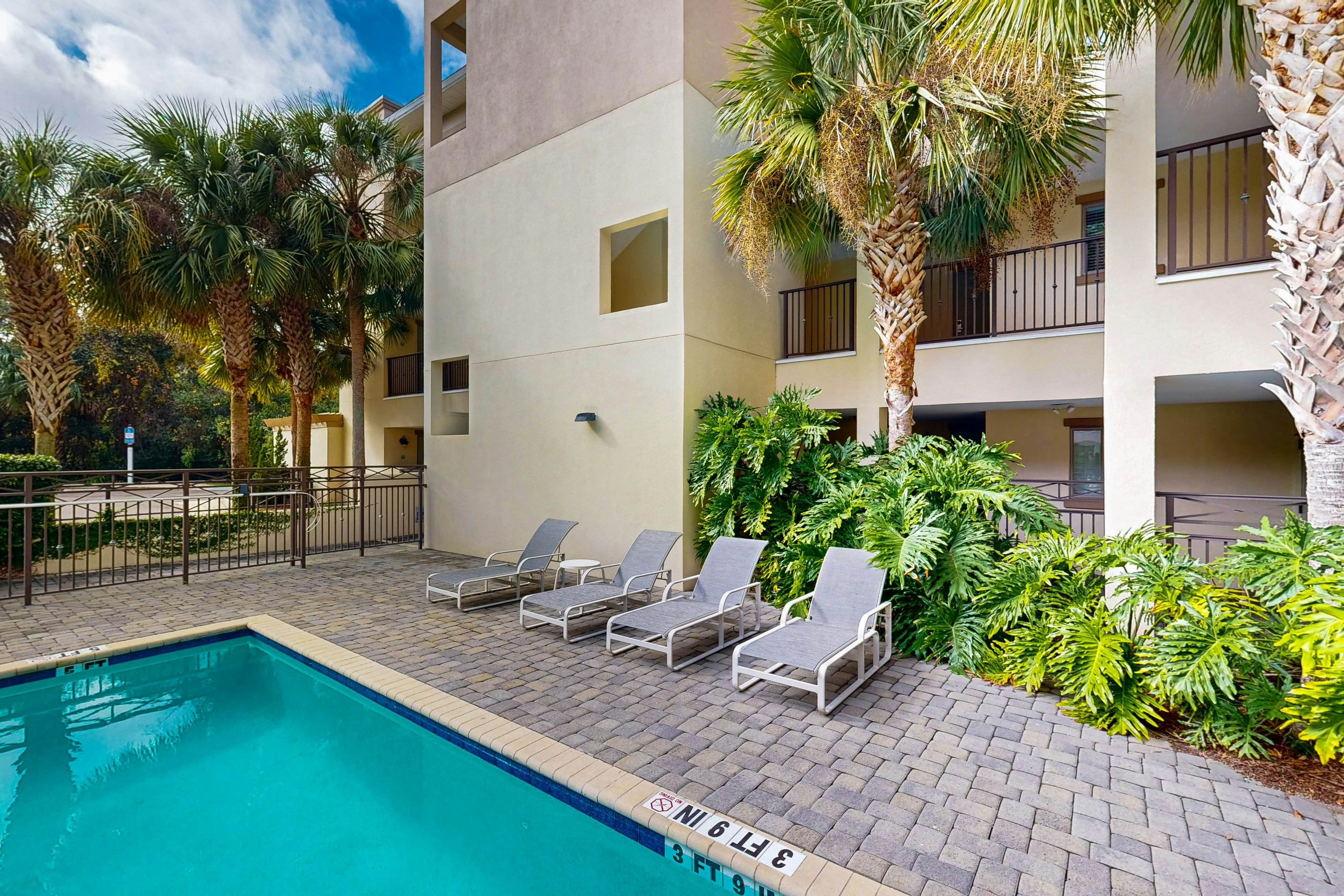 2519-20 Tennis Villas