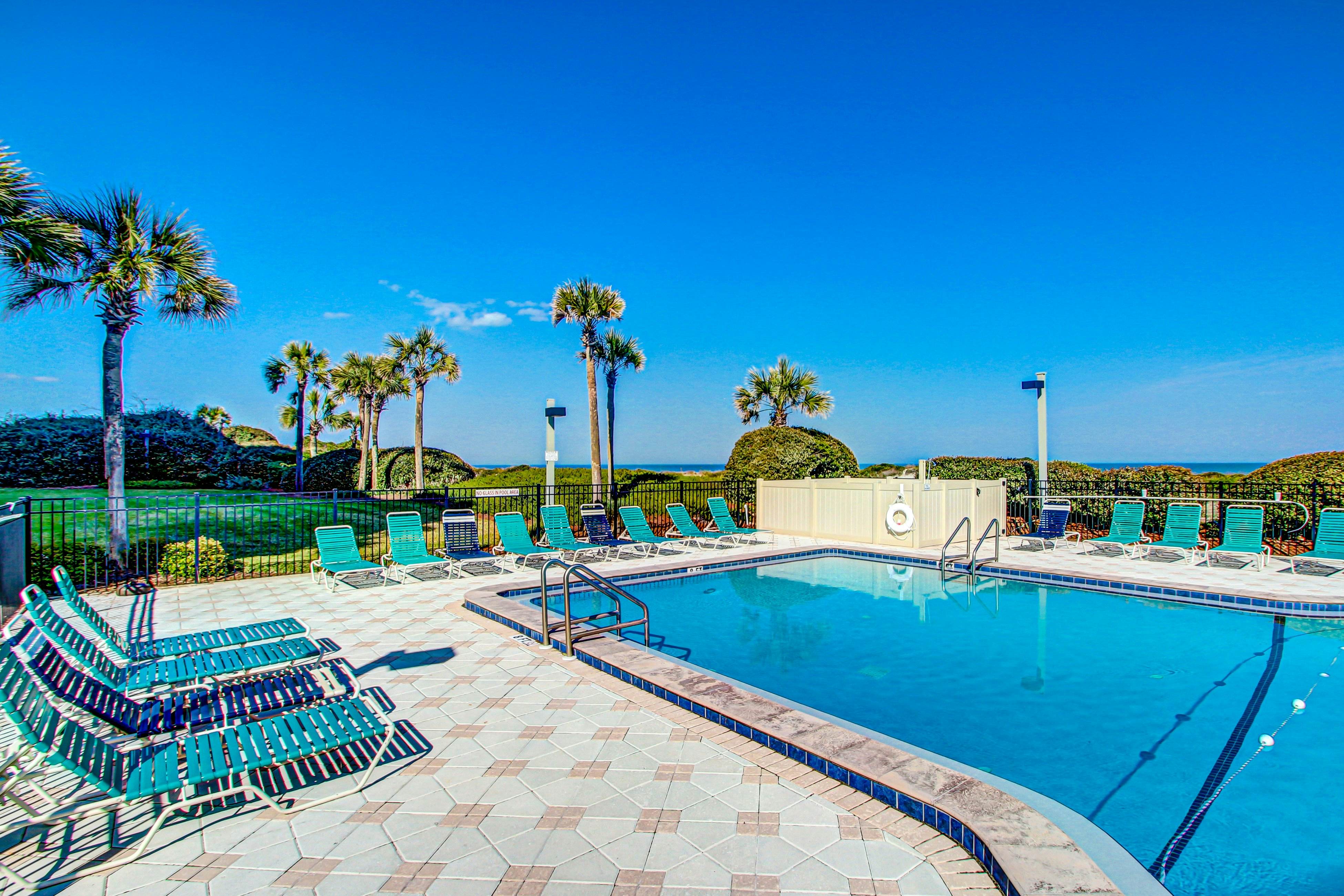 C116 Amelia Surf and Racquet