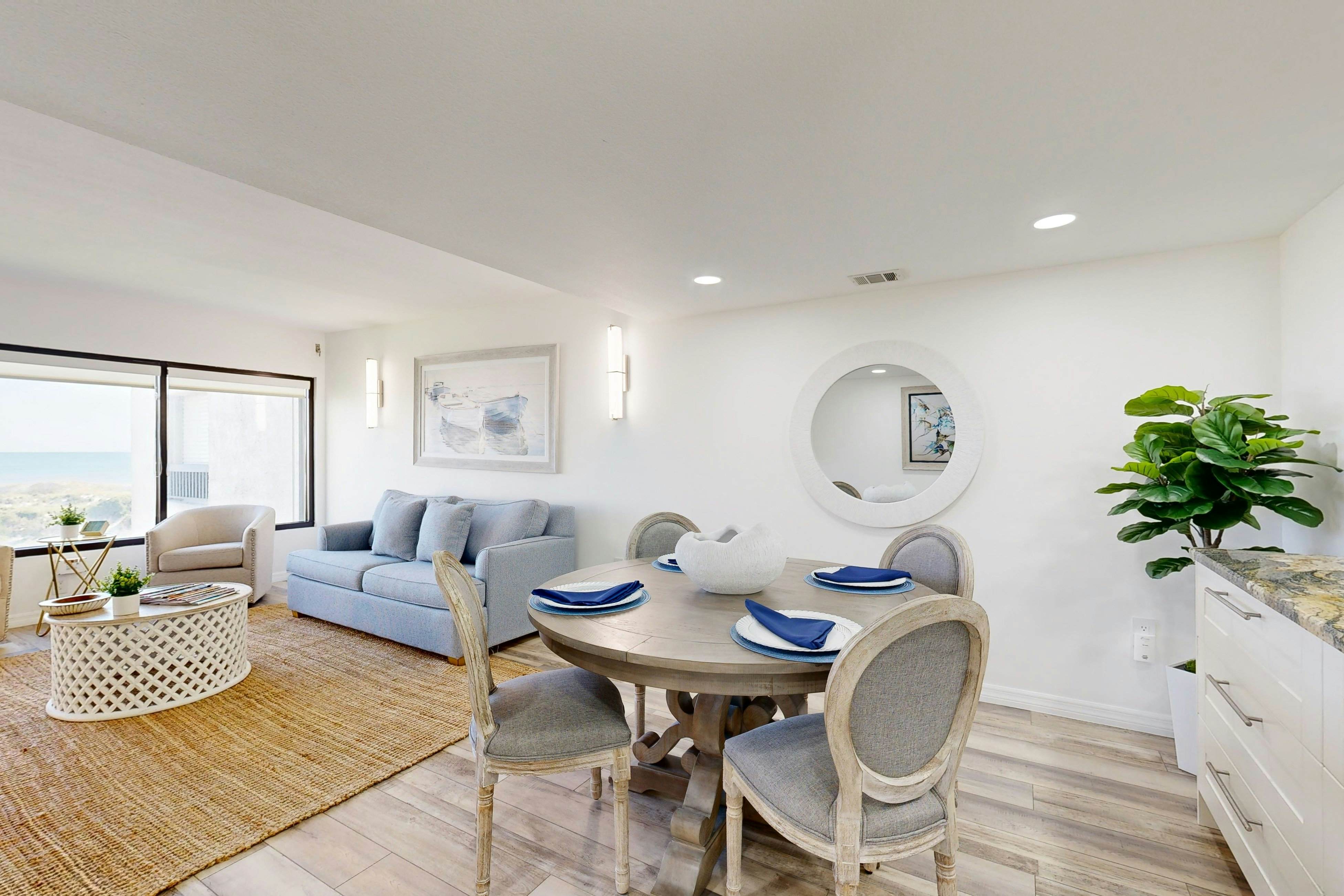 B126 Amelia Surf and Racquet