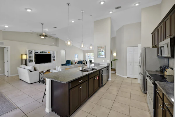 Dog-friendly home with an 8 minute walk to beach access