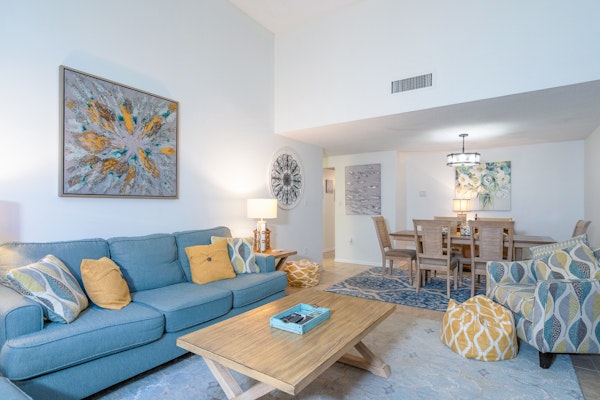 Cozy condo with balcony, garden views and beach access