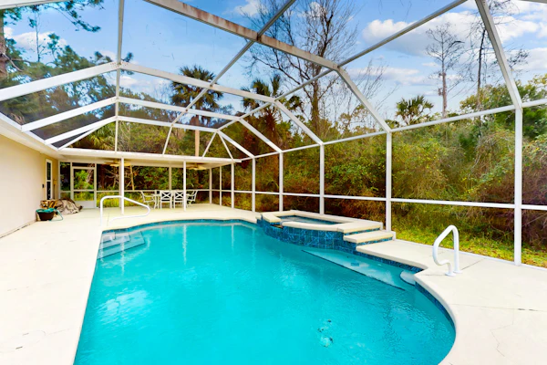 Sunny home with private pool, pool spa, fireplace, patio, grill, W/D, AC