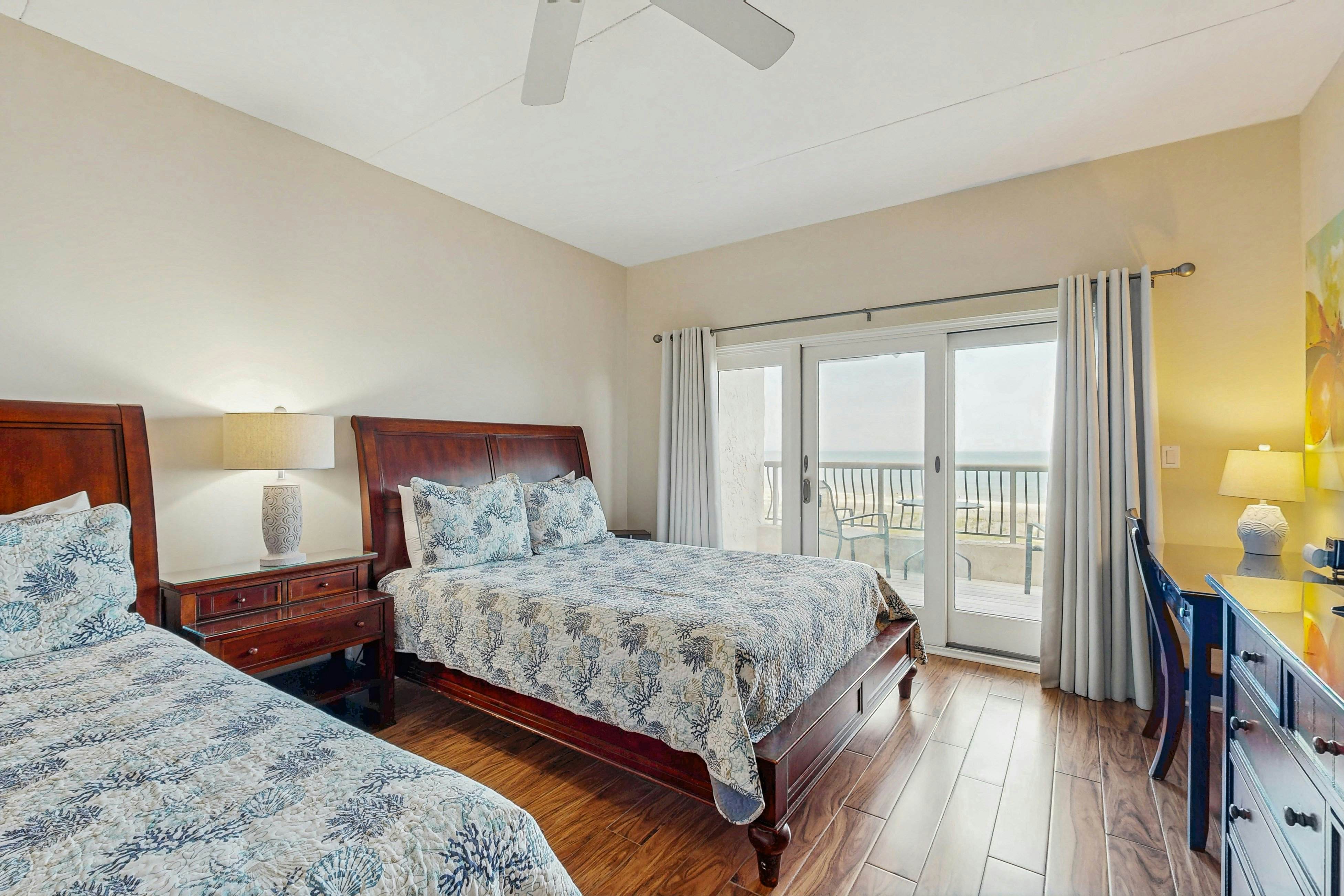 225 Sandcastles - Hotel Side