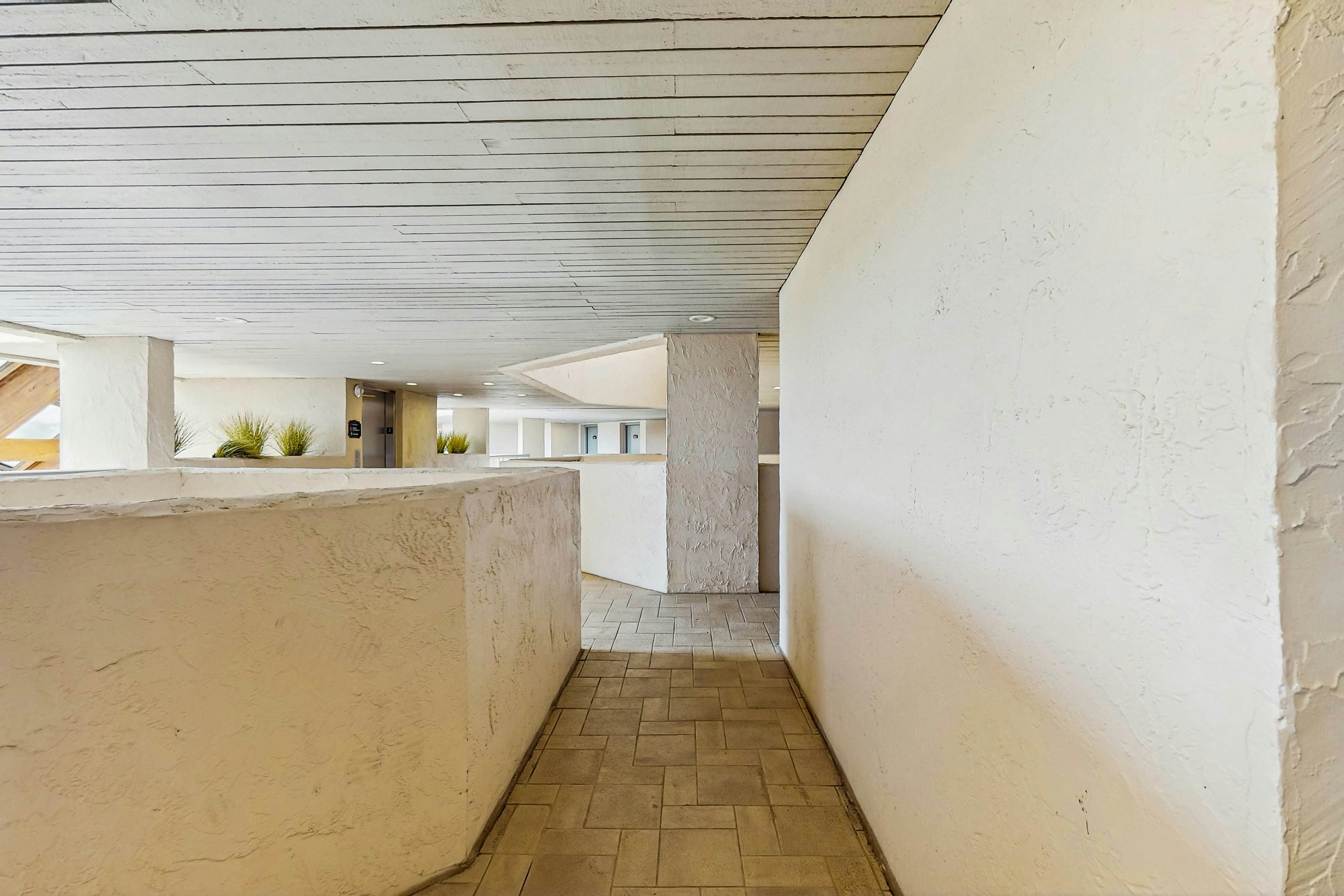 225 Sandcastles - Hotel Side