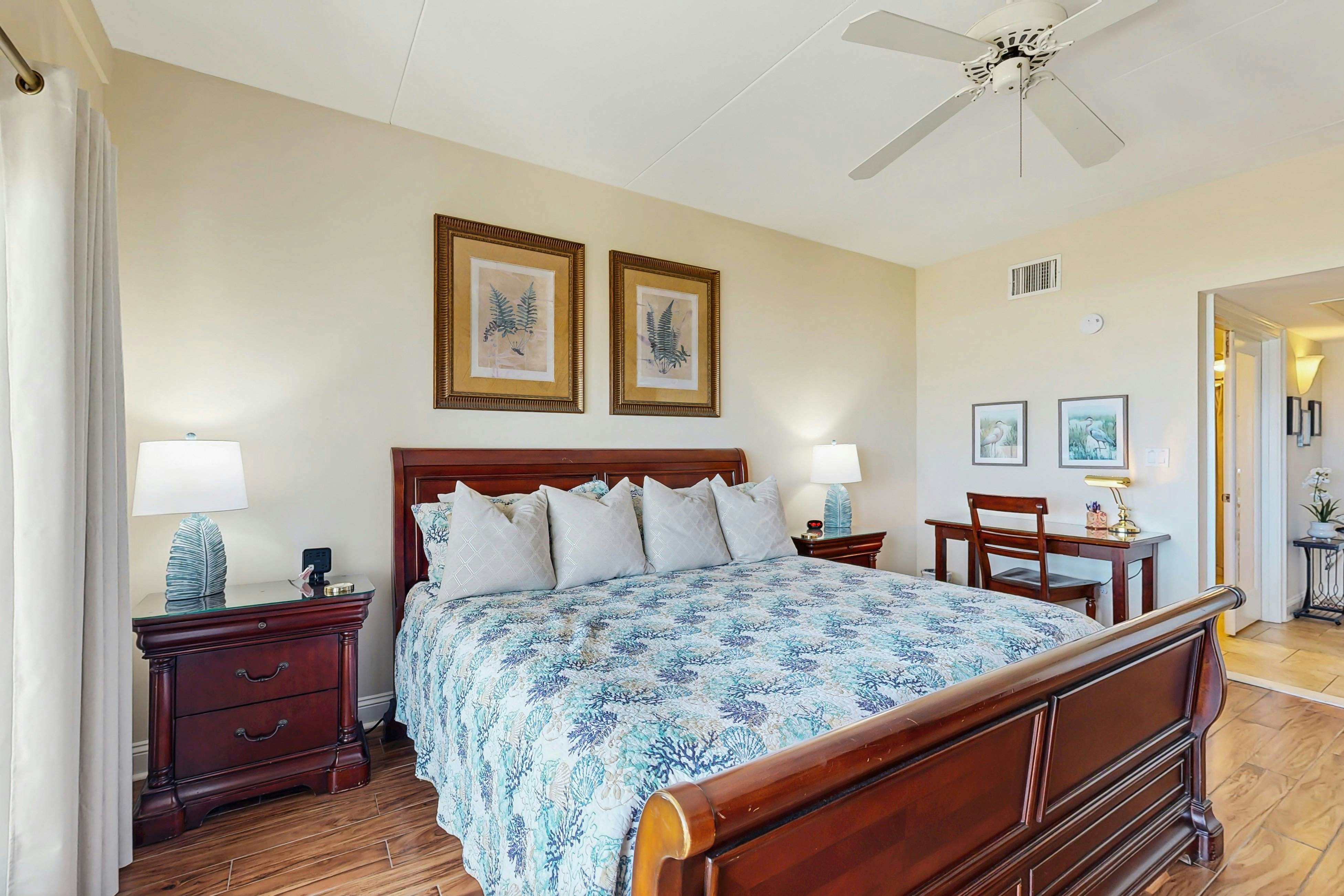 226 Sandcastles King Suite