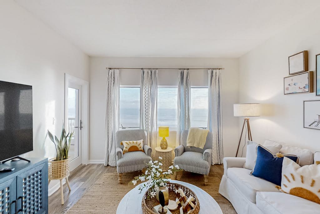 Beachfront condo with furnished balcony, amazing pool, tennis, & mini-golf