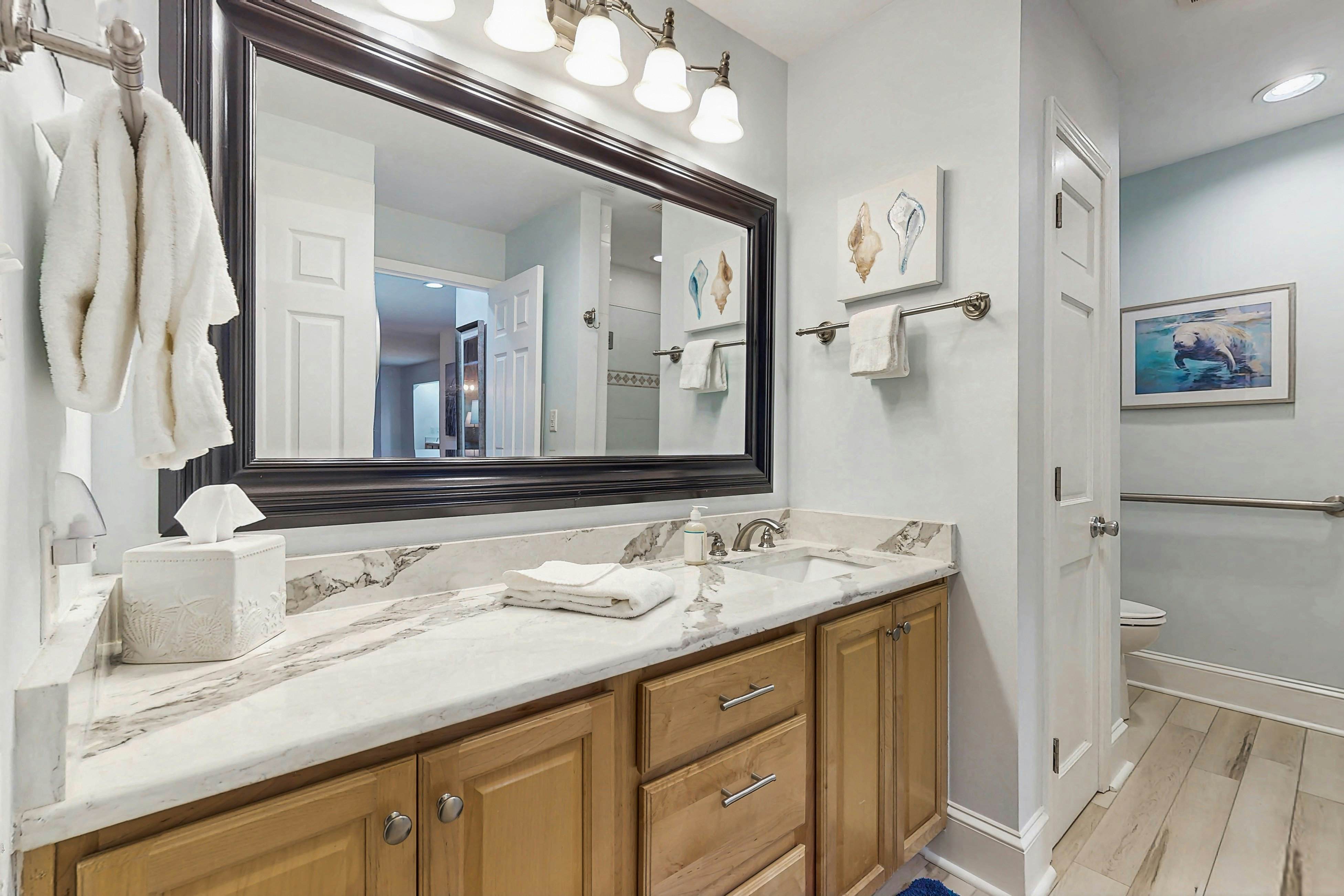 2 Bedroom Full Condo - Courtside