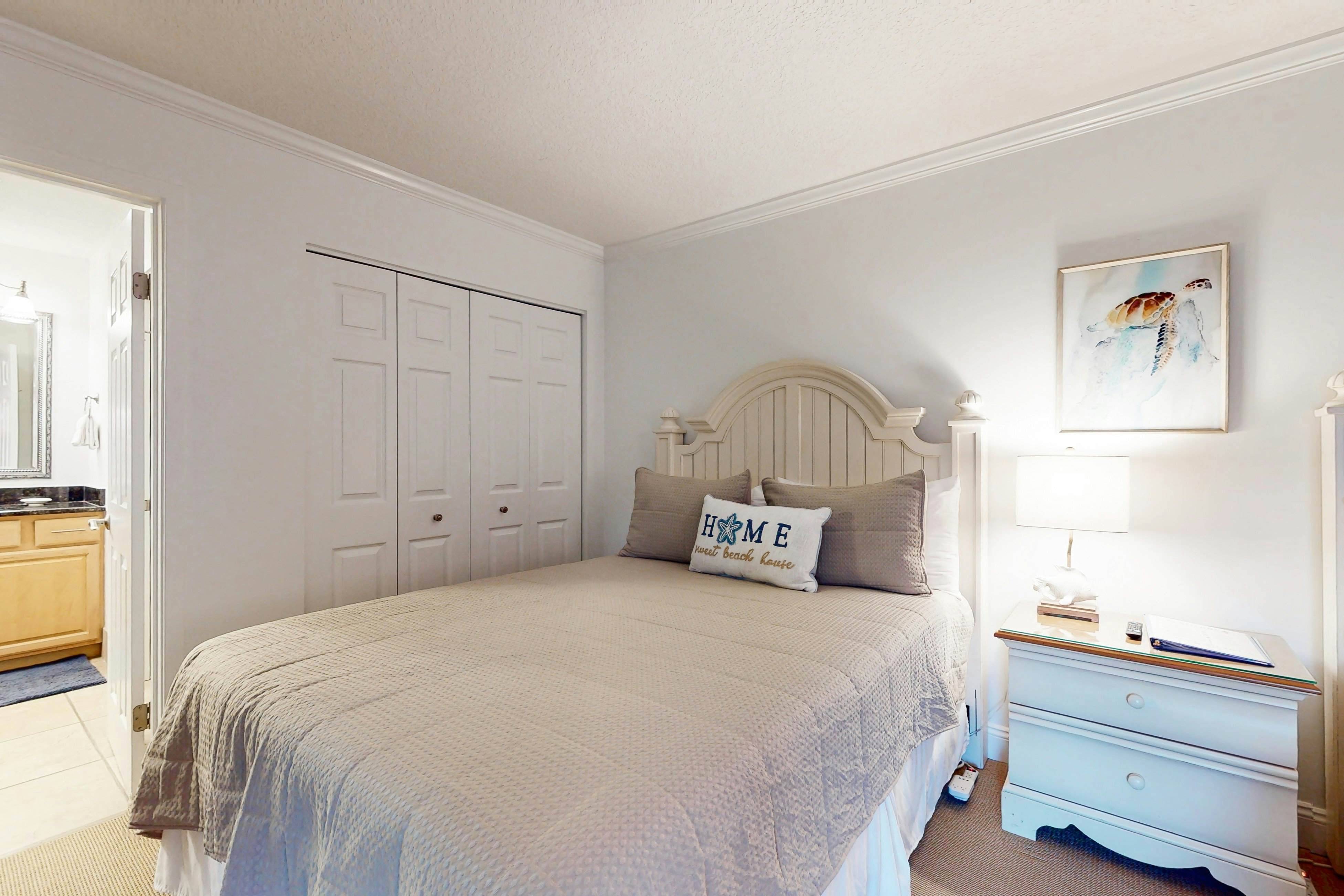 1 Bedroom Queen Studio - Courtside