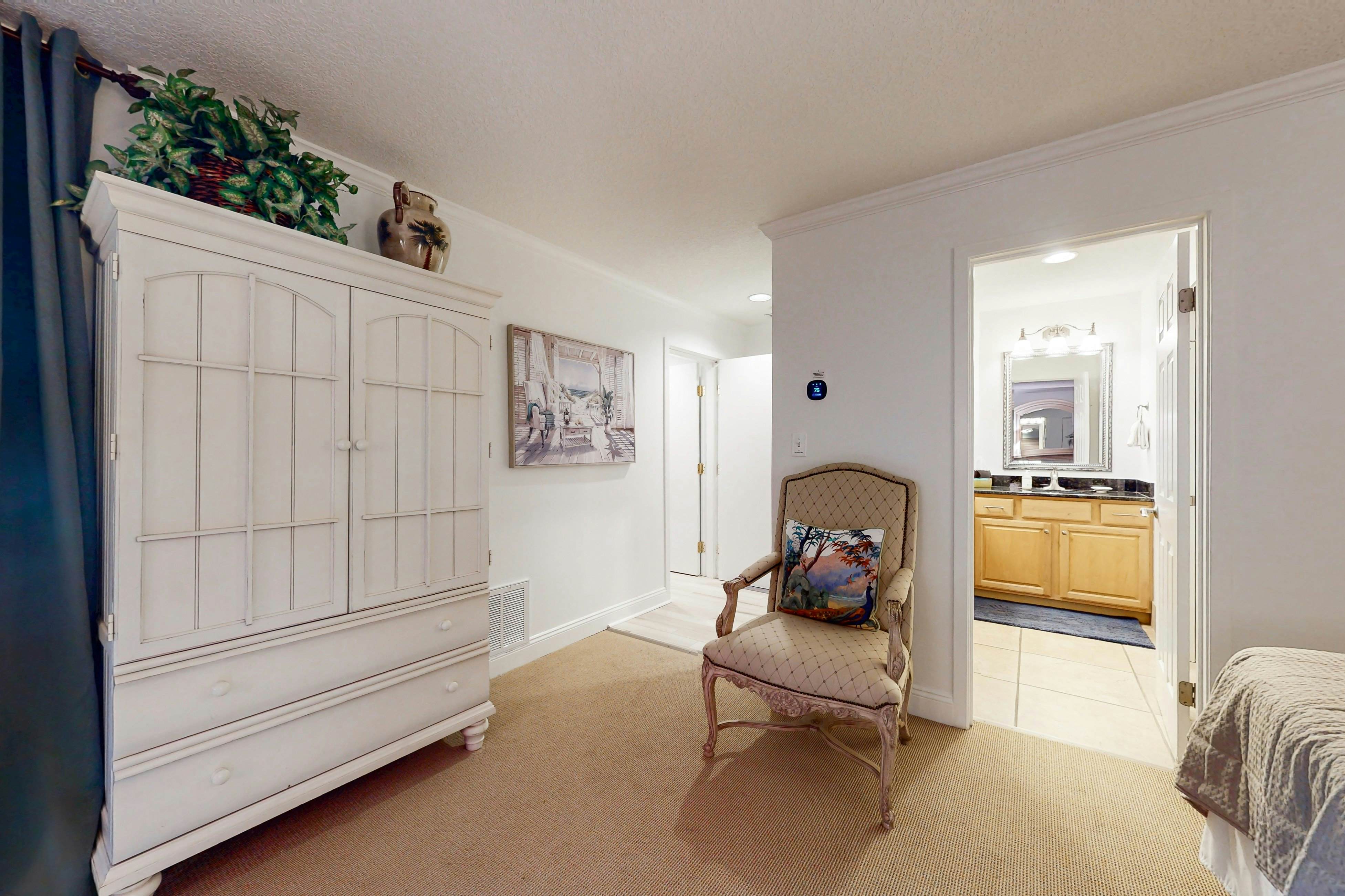 1 Bedroom Queen Studio - Courtside