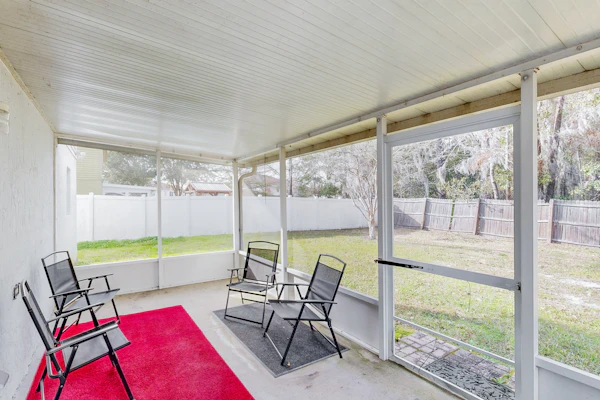 Royal Retreat with enclosed yard and screened in back patio