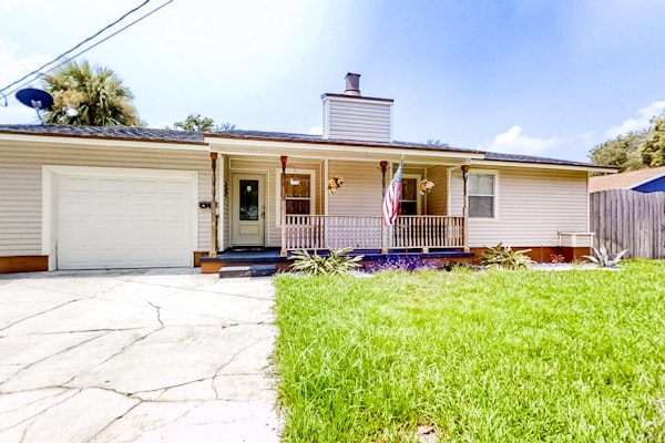 Jacksonville's Delight | House in Jacksonville with pool on St Johns River