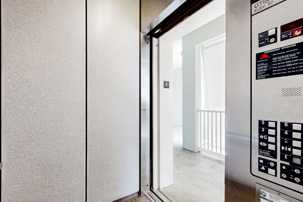 1000 Cinnamon Beach 954