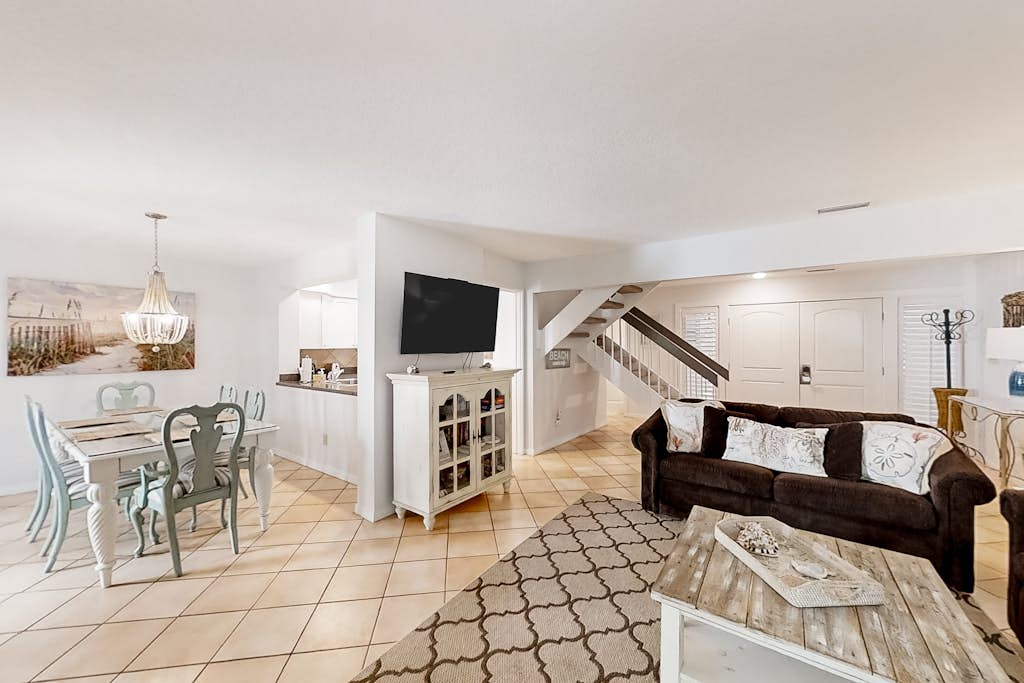 2-story condo with on-site pool, private patio, & W/D - near beach/golf