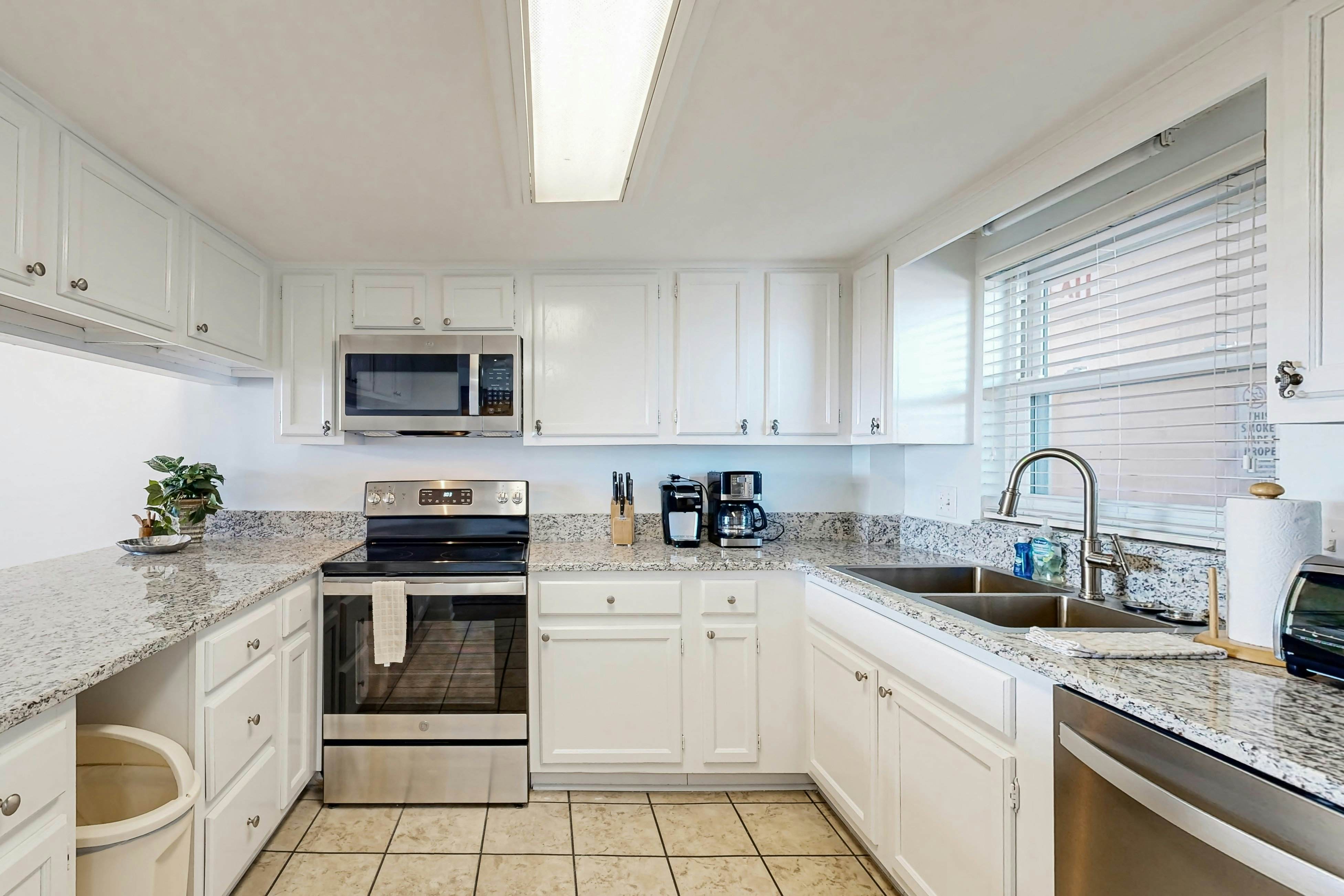 302 Atlantis on Amelia