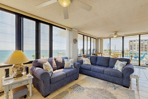 Right on the Shores, Apt 306 | Condo in Flagler Beach with pool & tennis access