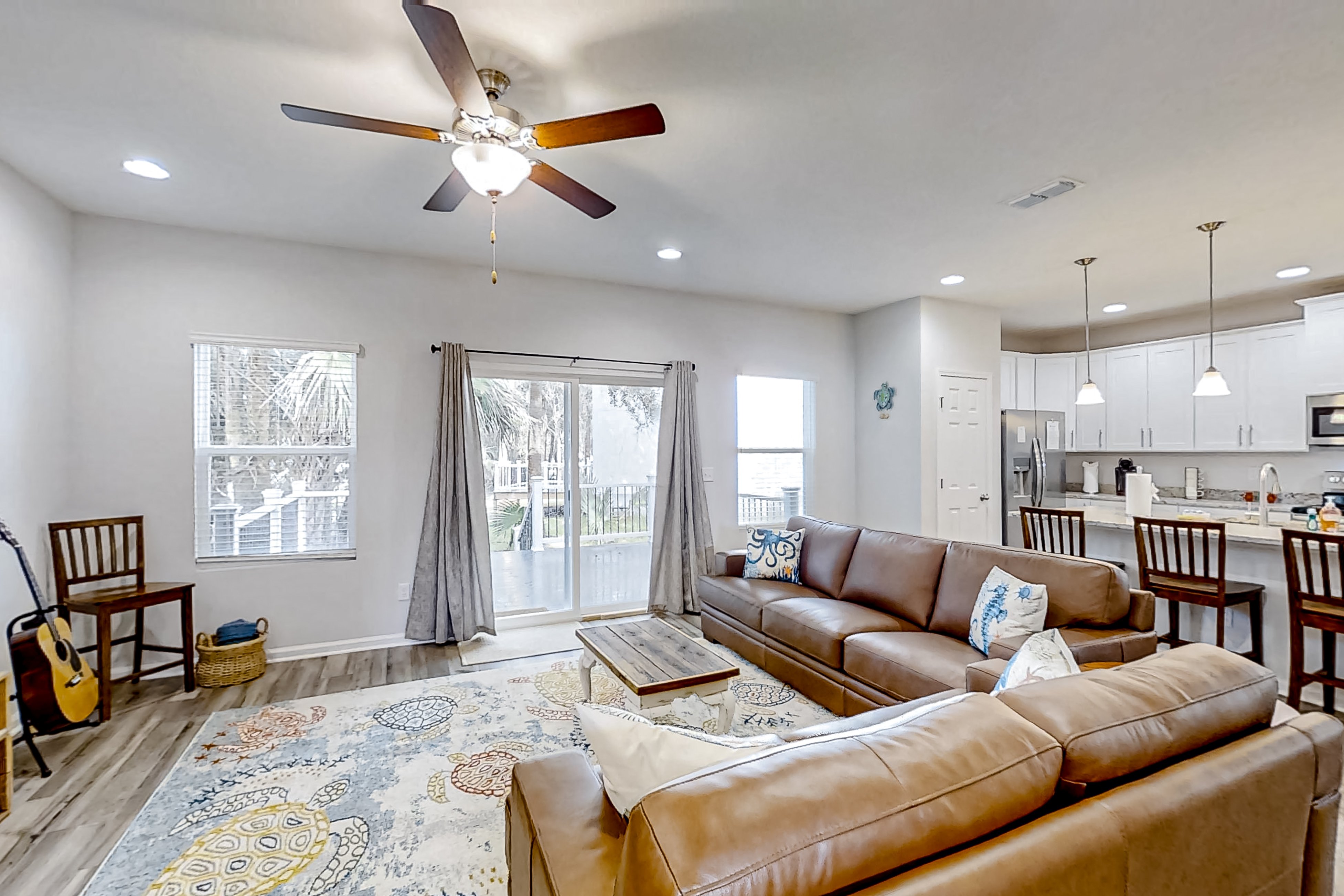 Newly-built 2-story home near the ocean with patio, washer/dryer, streaming