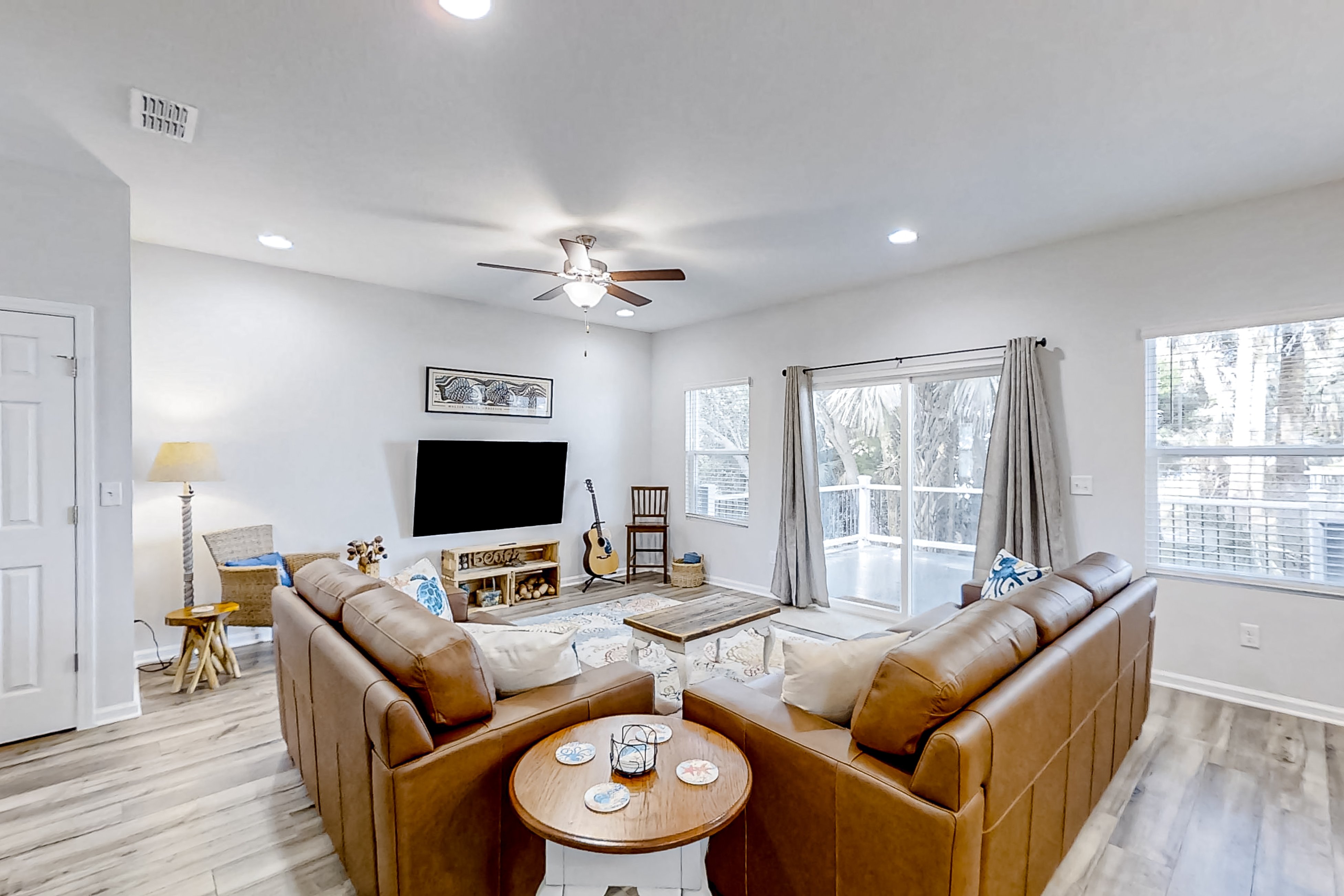 Newly-built 2-story home near the ocean with patio, washer/dryer, streaming