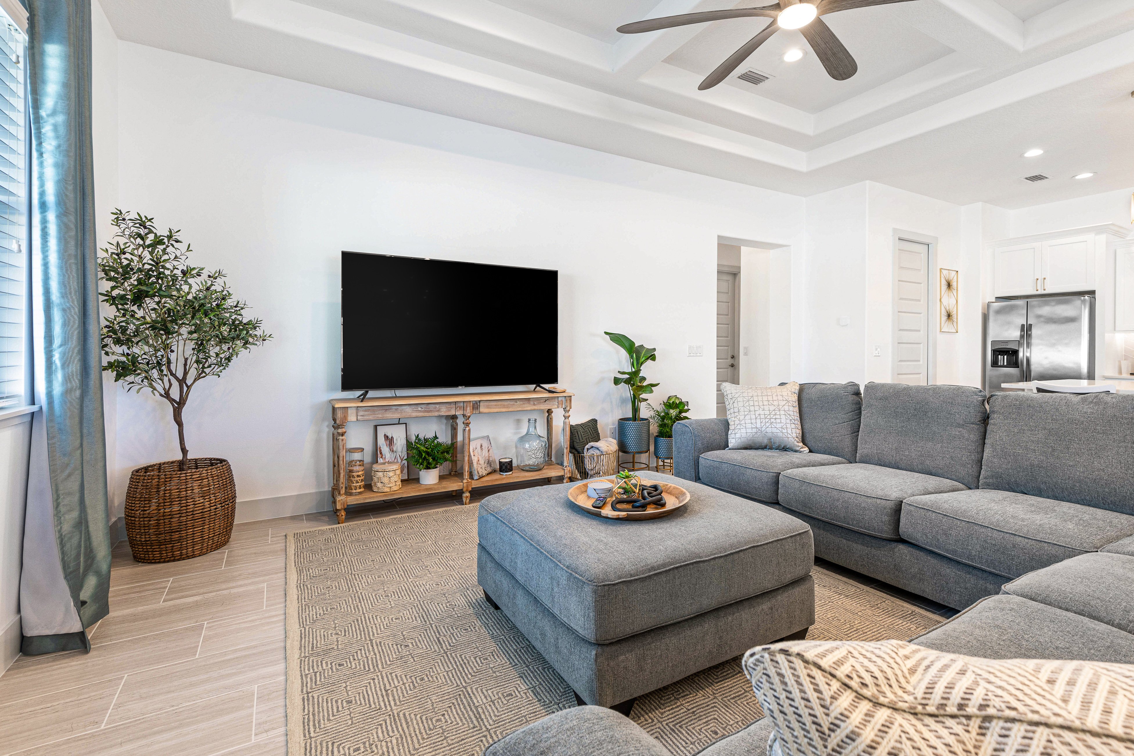 Enchanting house with heated pool, full kitchen, central AC, & washer/dryer