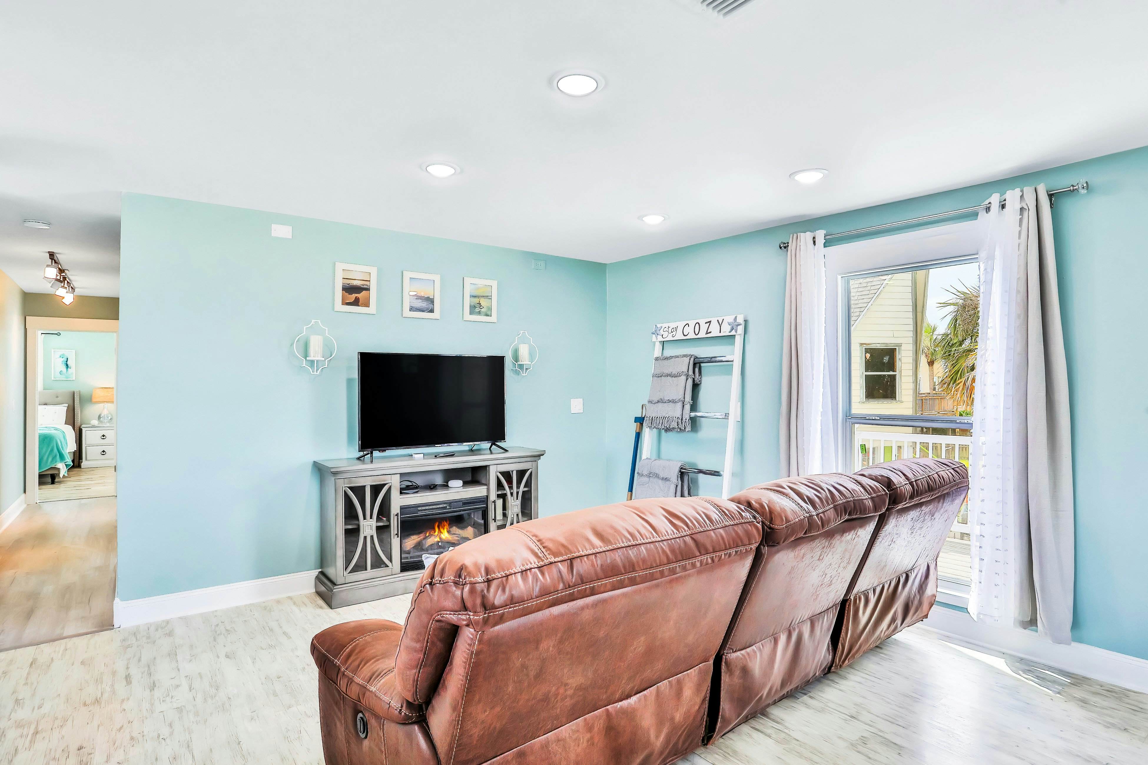 Vilano Beach Dream Full Home, a St Augustine Oasis