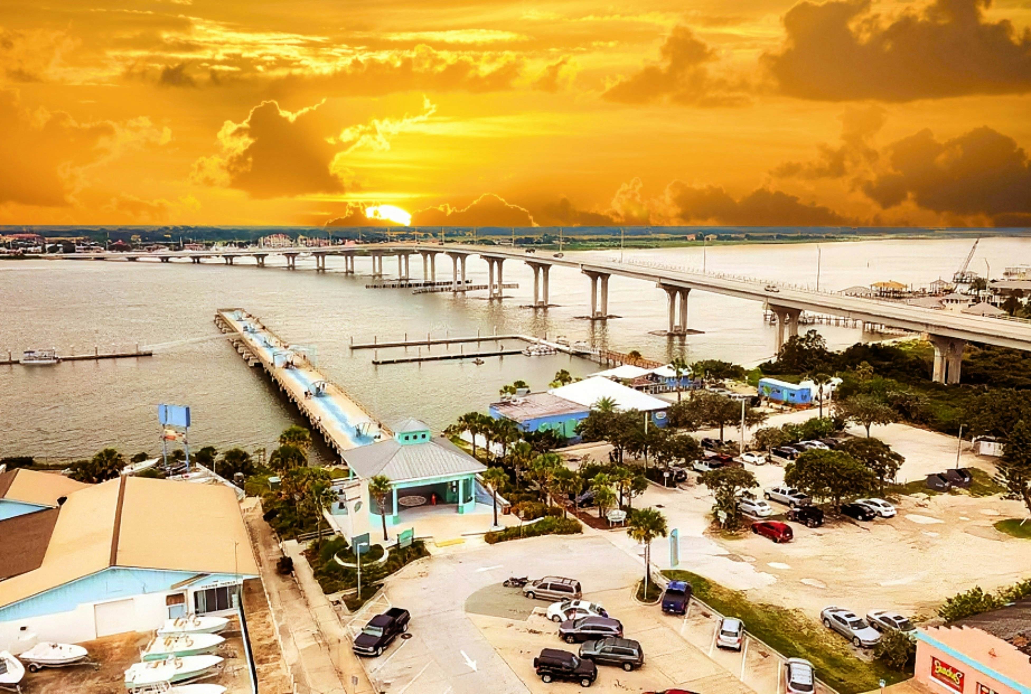 Vilano Beach Dream Full Home, a St Augustine Oasis