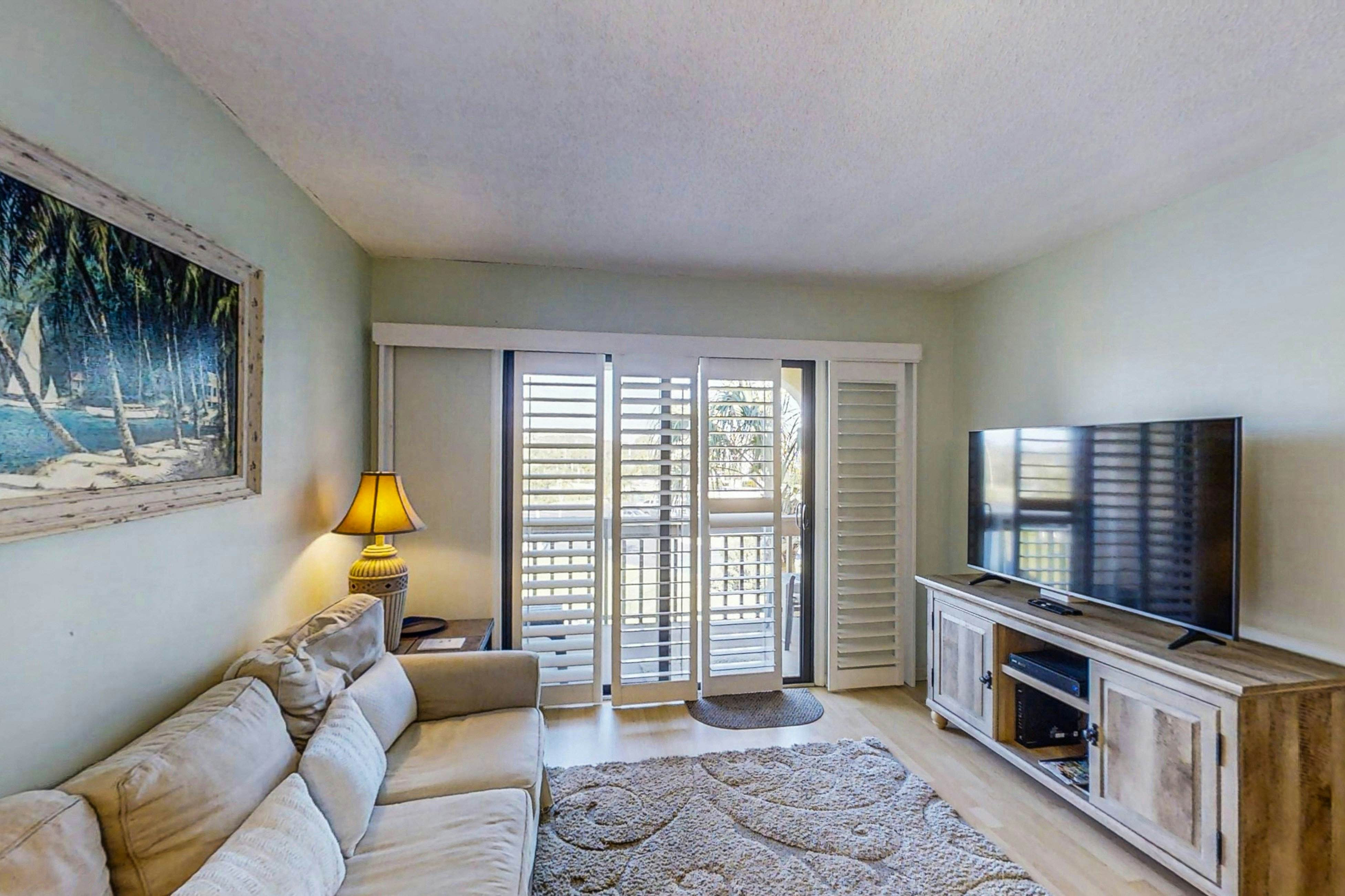 St Aug Ocean and Racquet 7301