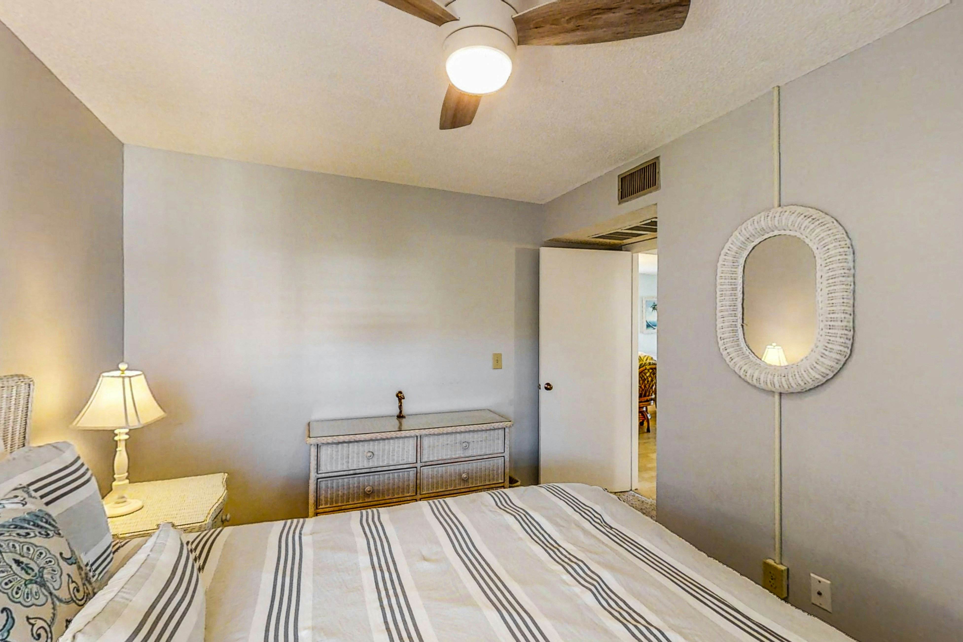 St Aug Ocean and Racquet 7301