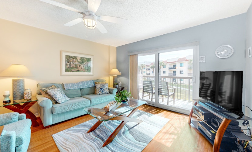 Freedom By The Sea II with ocean views, 2 pools, tennis & gym - steps to beach