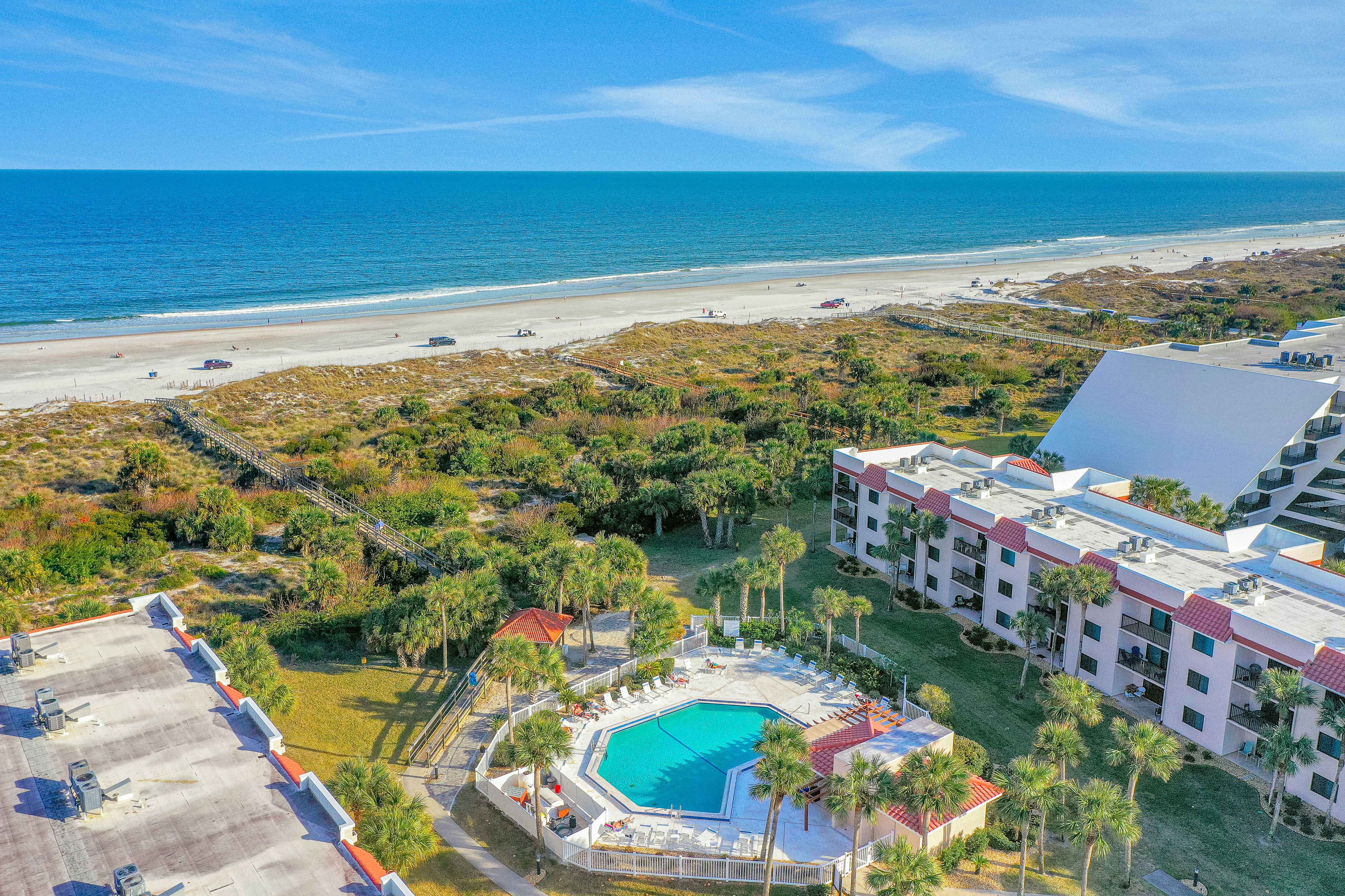 Freedom By The Sea II with ocean views, 2 pools, tennis & gym - steps to beach