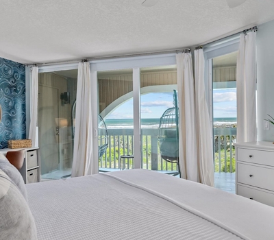 Hibiscus Oceanfront Living