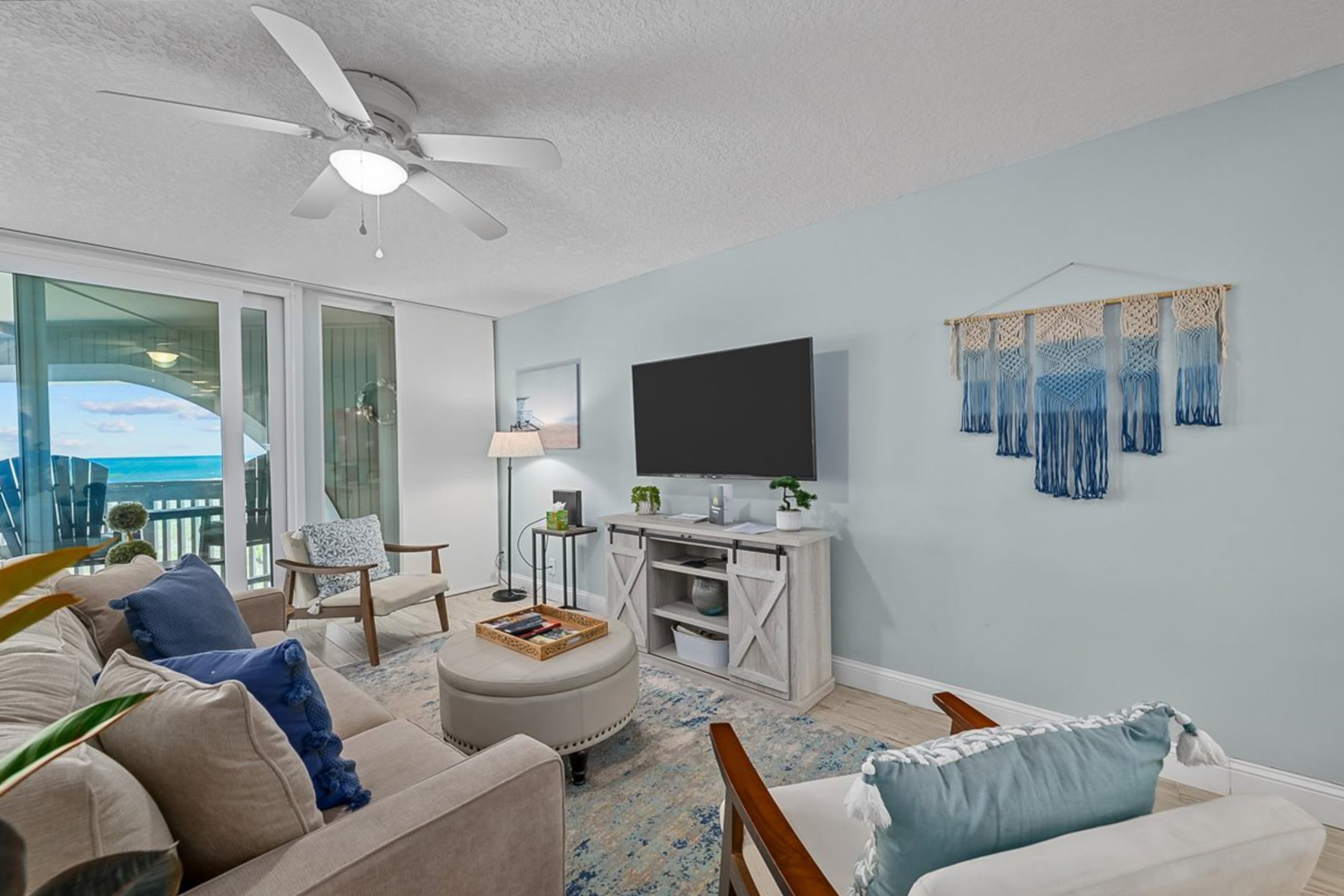 Lovely ocean-view condo with pools, hot tubs, private W/D, & central AC