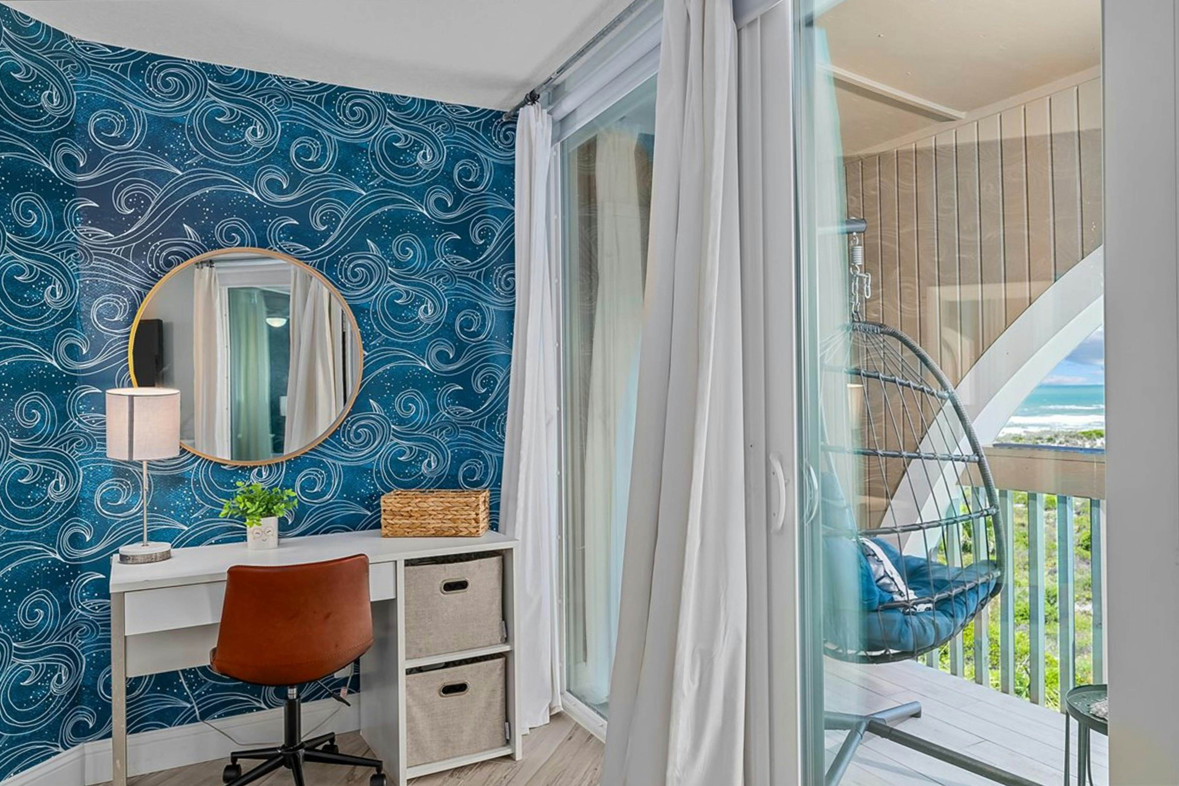 Hibiscus Oceanfront Living