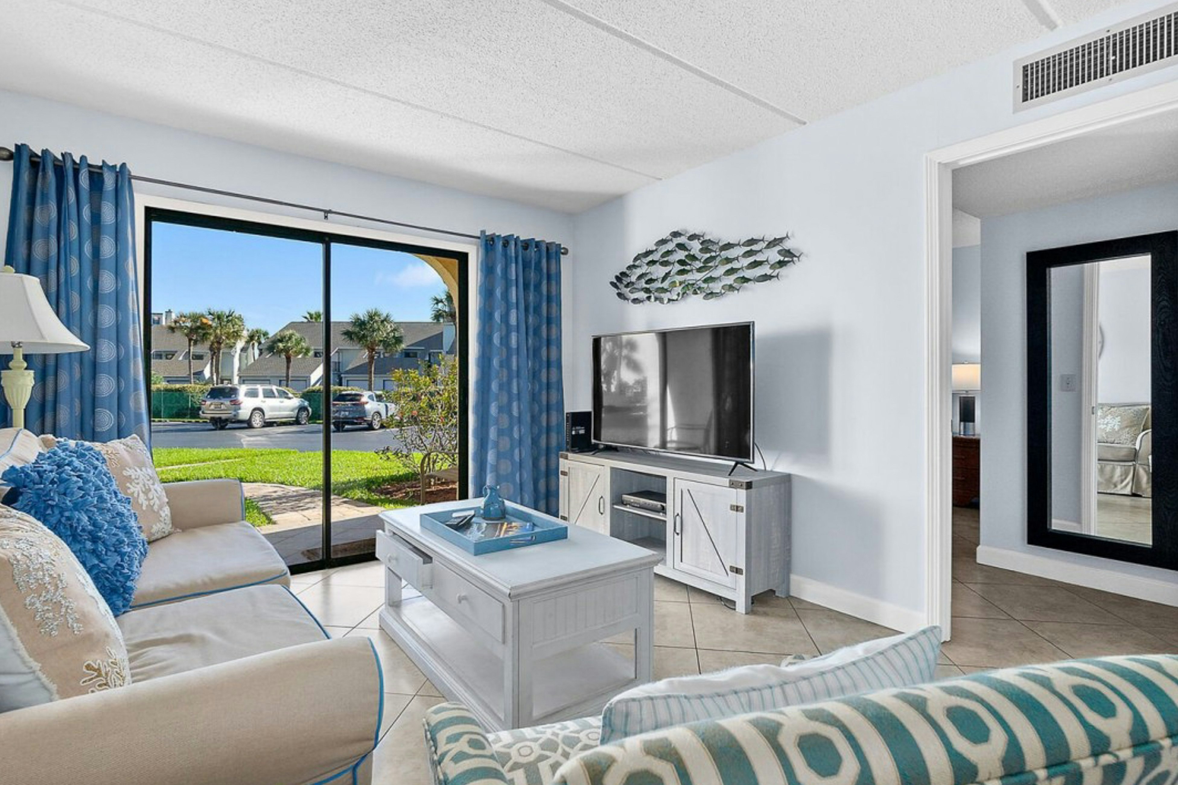 St Aug Ocean and Racquet 2104