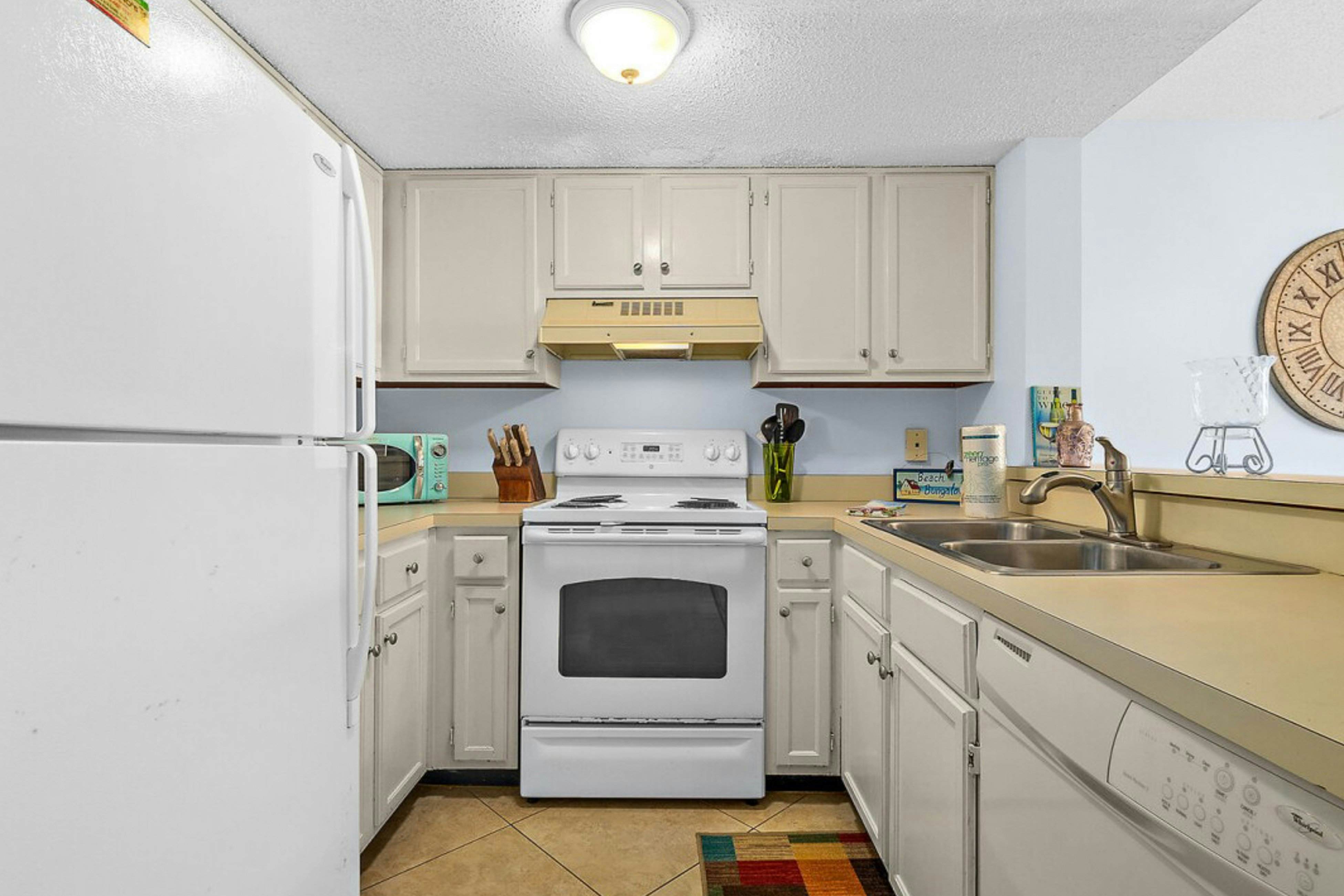 St Aug Ocean and Racquet 2104