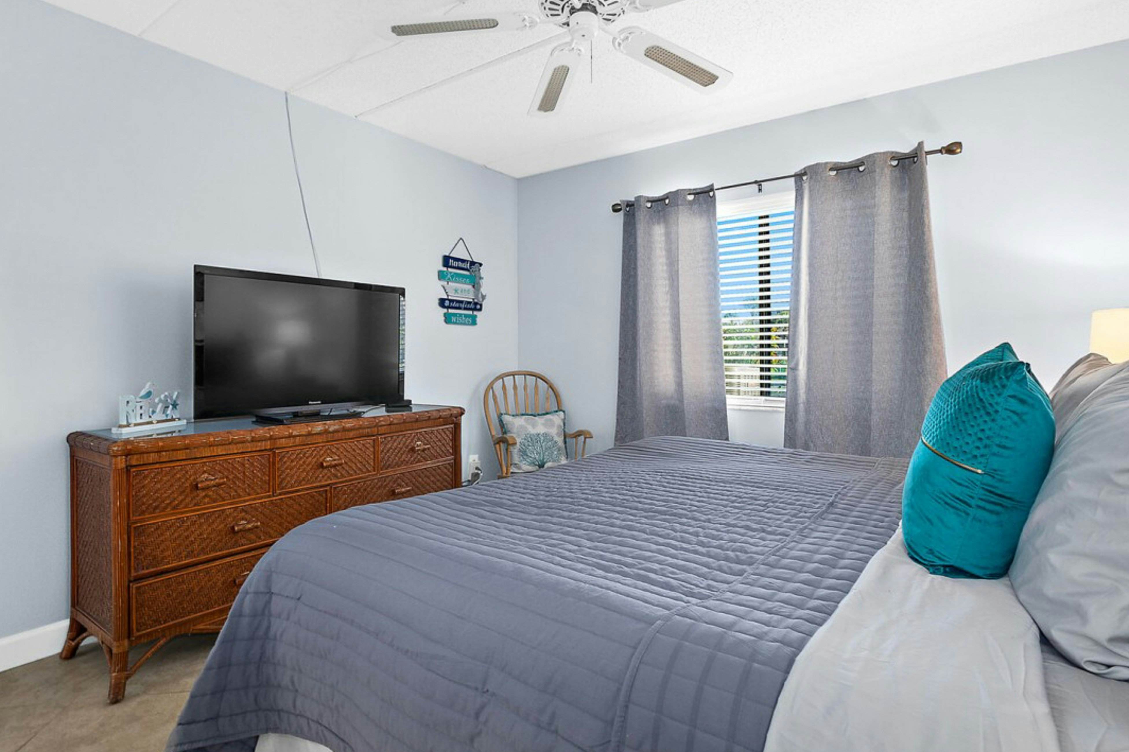 St Aug Ocean and Racquet 2104