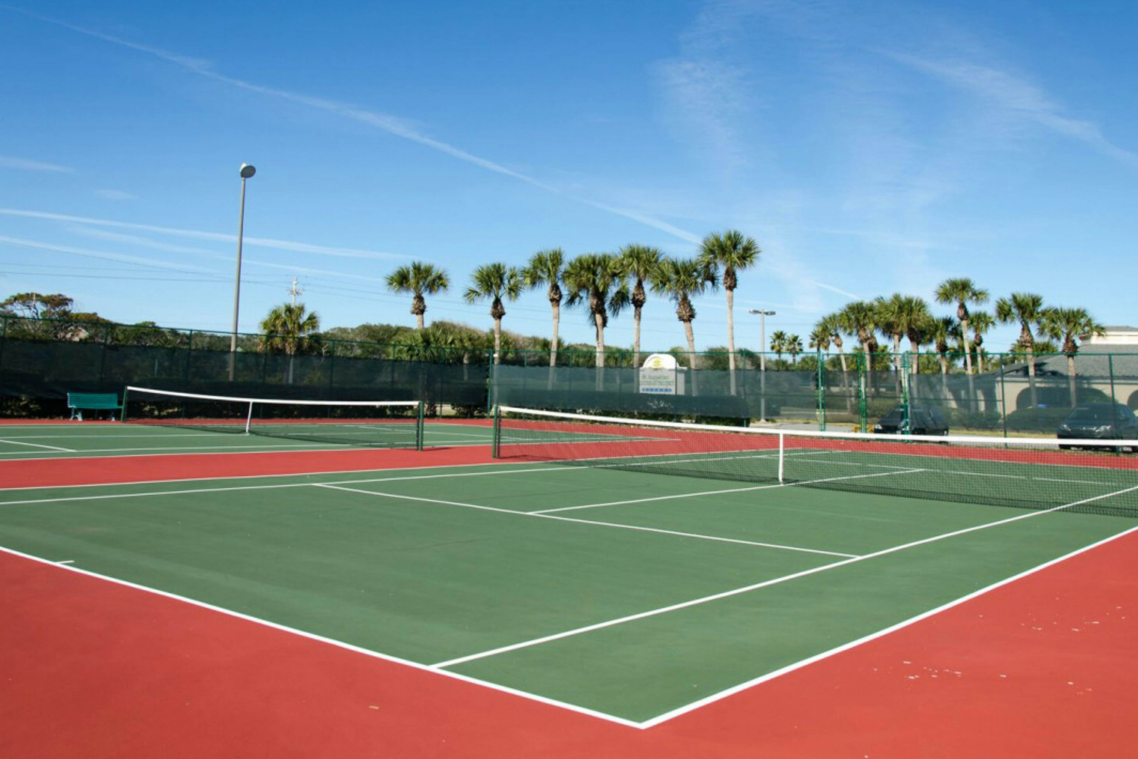 St Aug Ocean and Racquet 2104