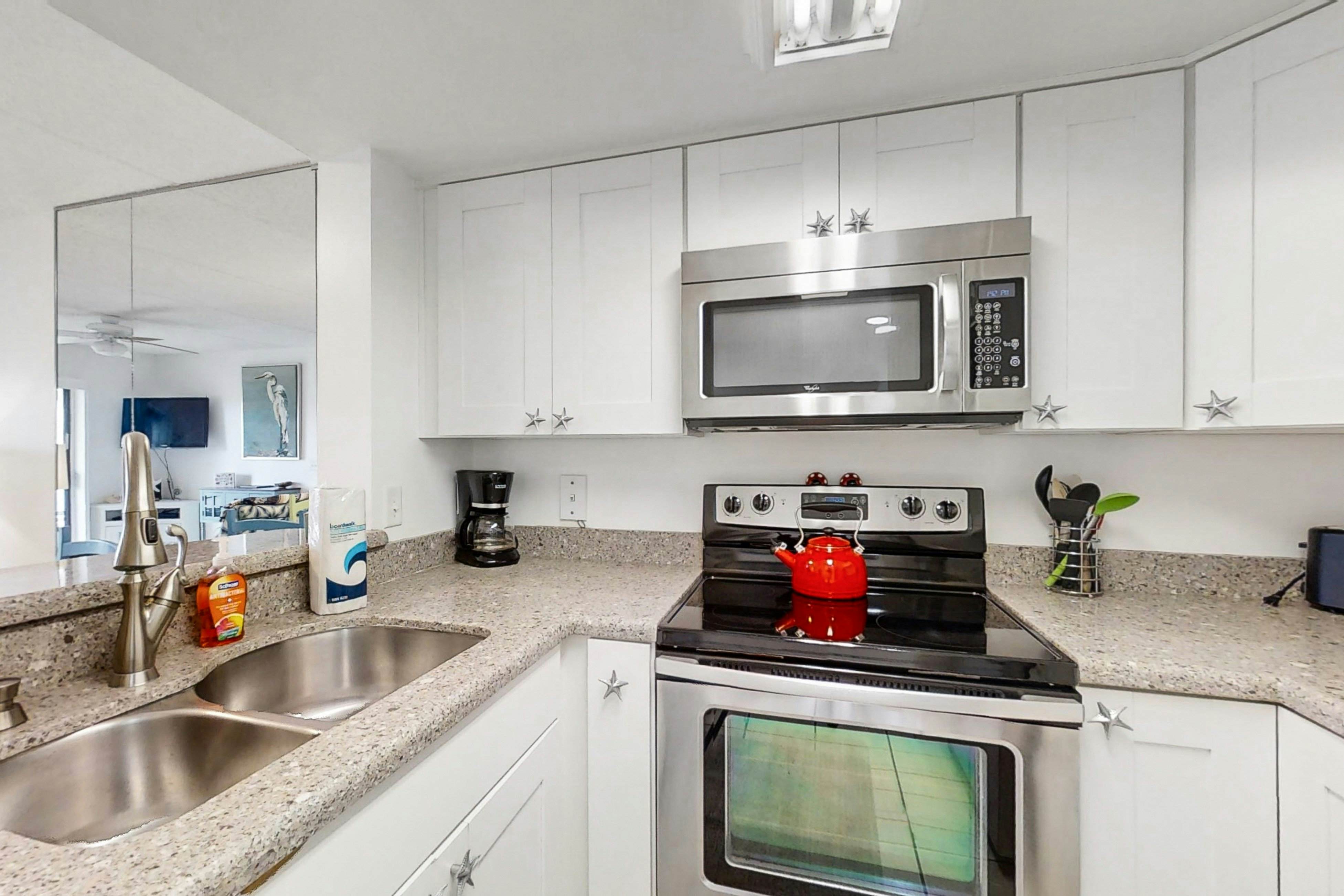 St Aug Ocean and Racquet 2103