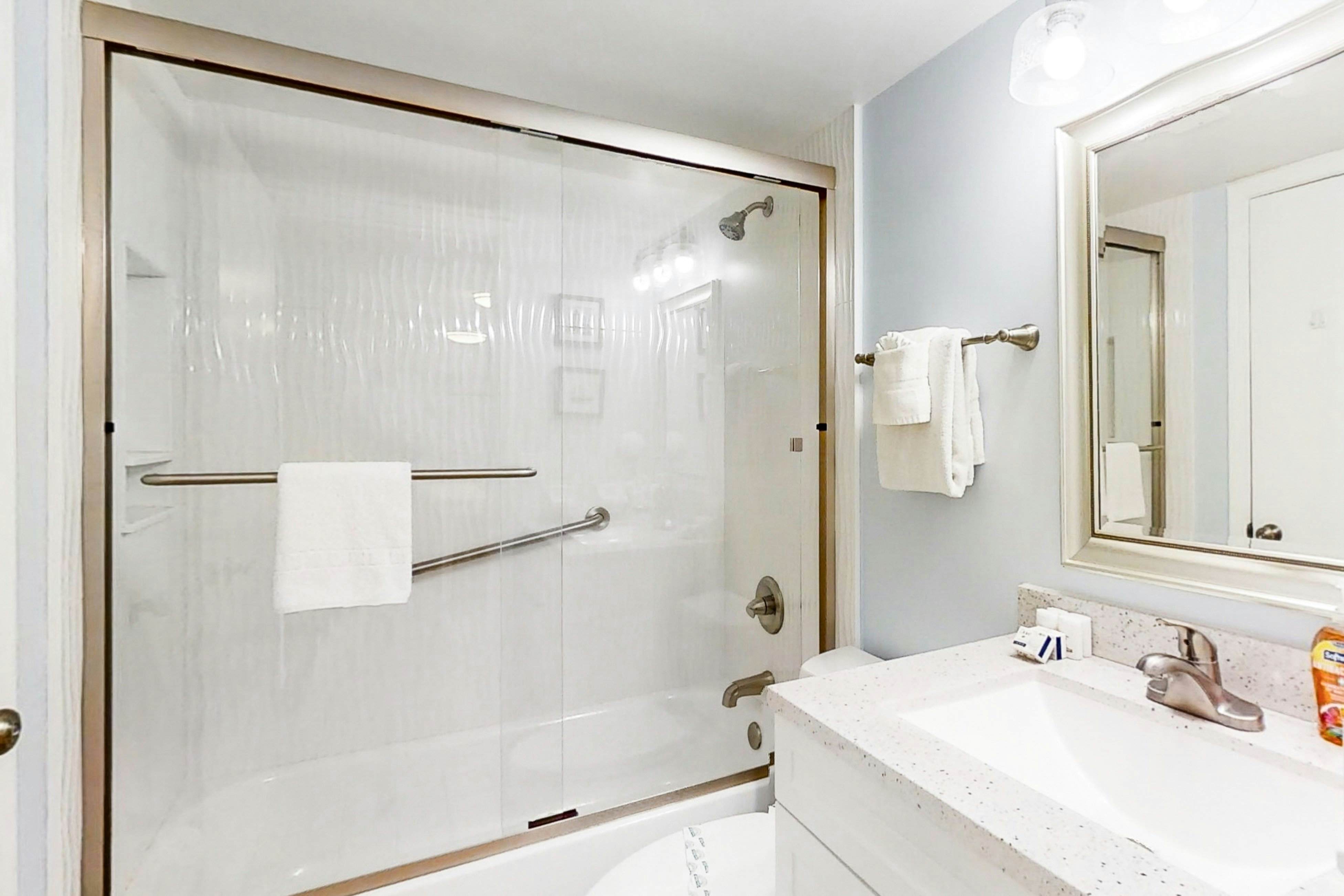 St Aug Ocean and Racquet 2103