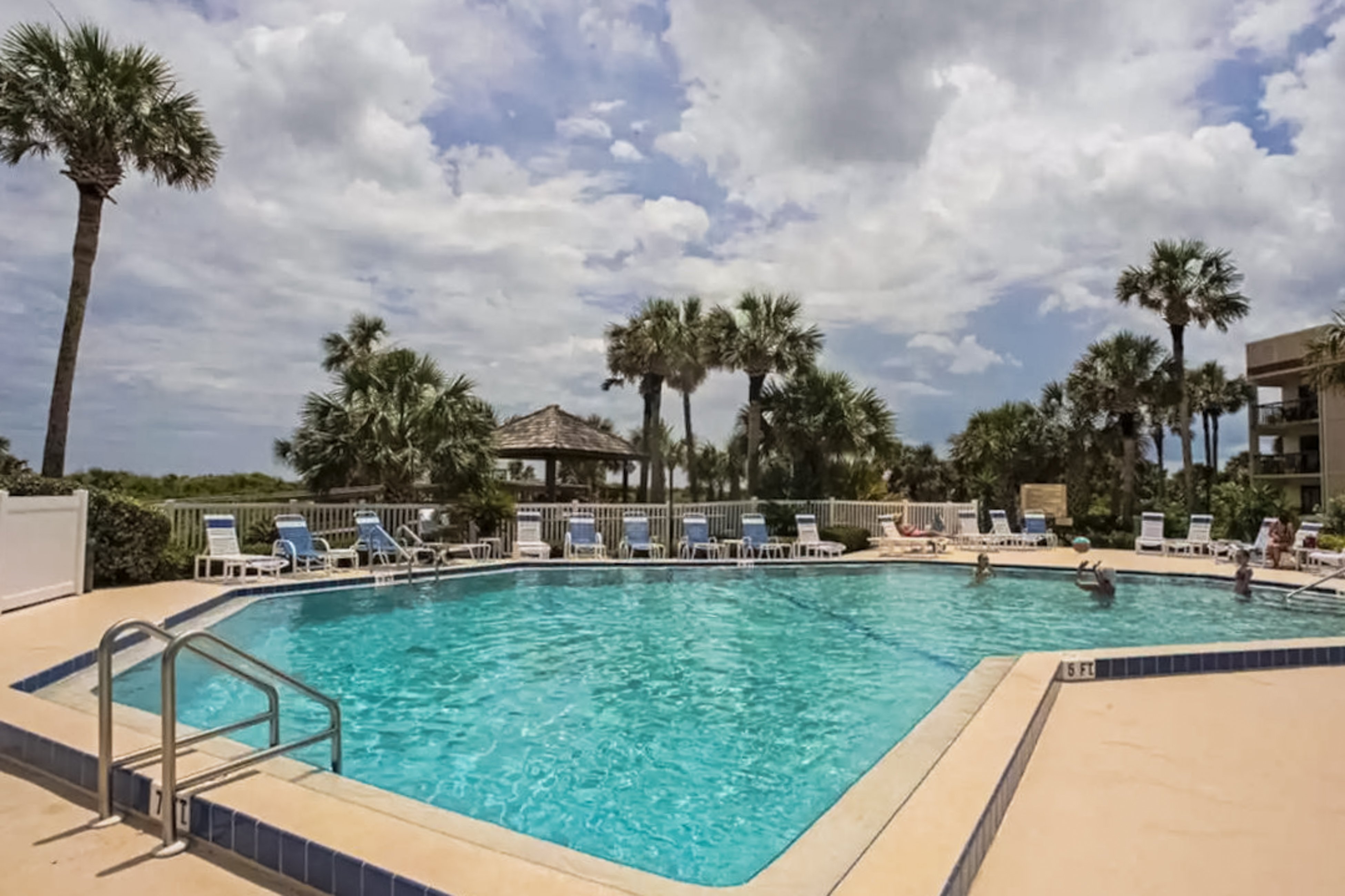 Spacious Condo with Private Balcony and Close Beach Access