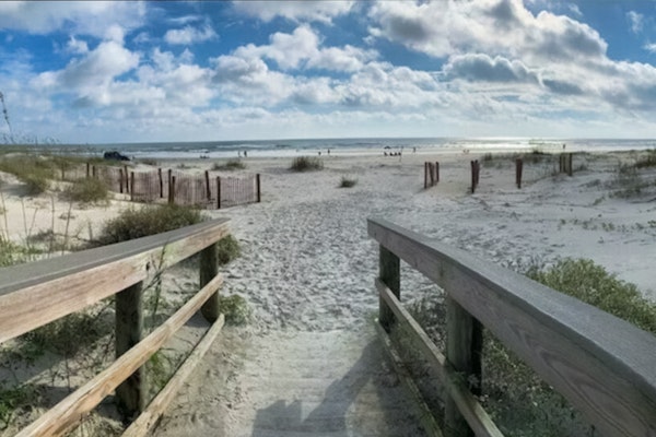 Spacious Condo with Private Balcony and Close Beach Access