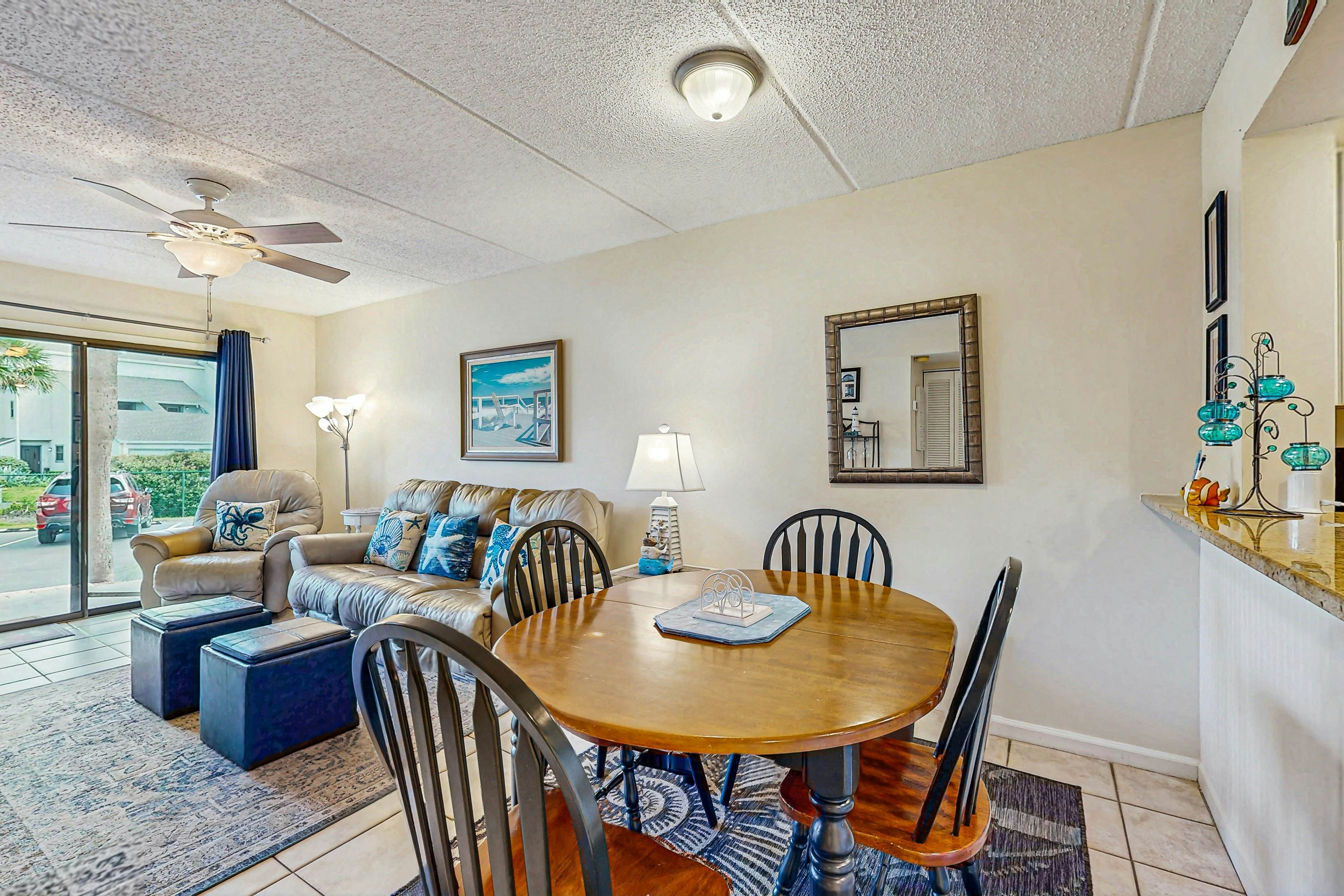 St Aug Ocean and Racquet 3114