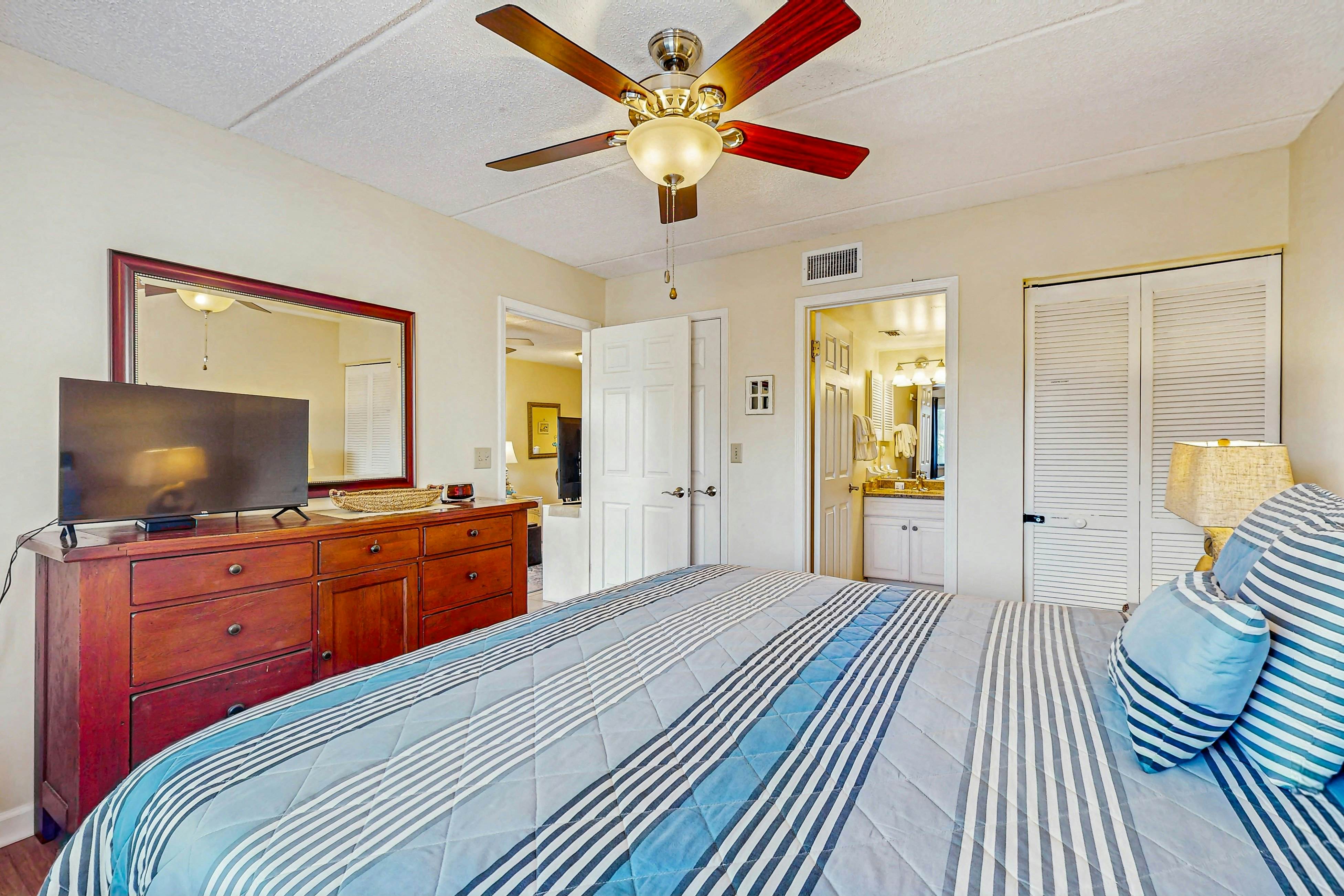 St Aug Ocean and Racquet 3114